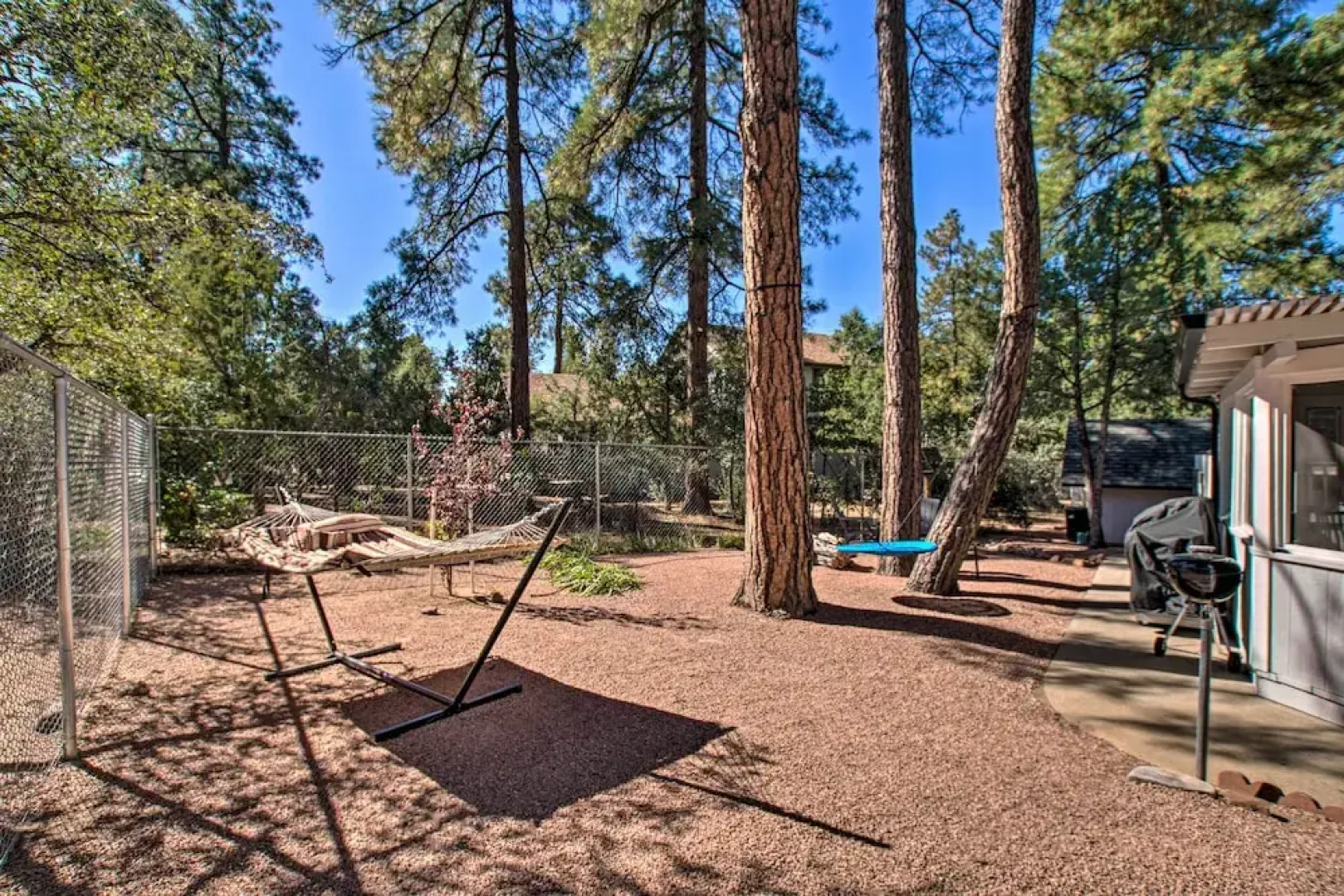 Peaceful Deck + Fire Pit: Payson Home!