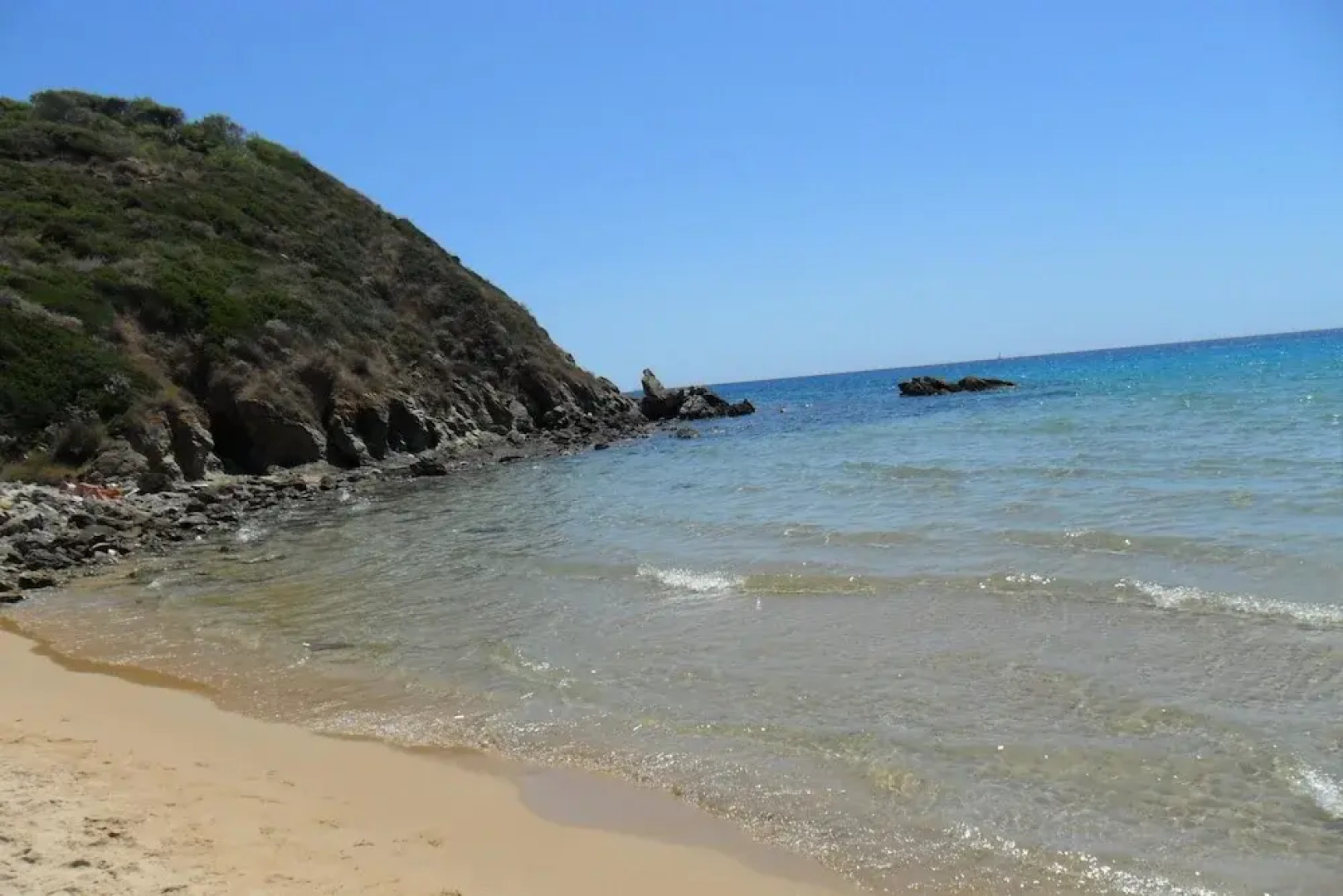 Villa With 3 Bedrooms in Chia, With Wonderful sea View, Furnished Garden and Wifi - 800 m From the Beach