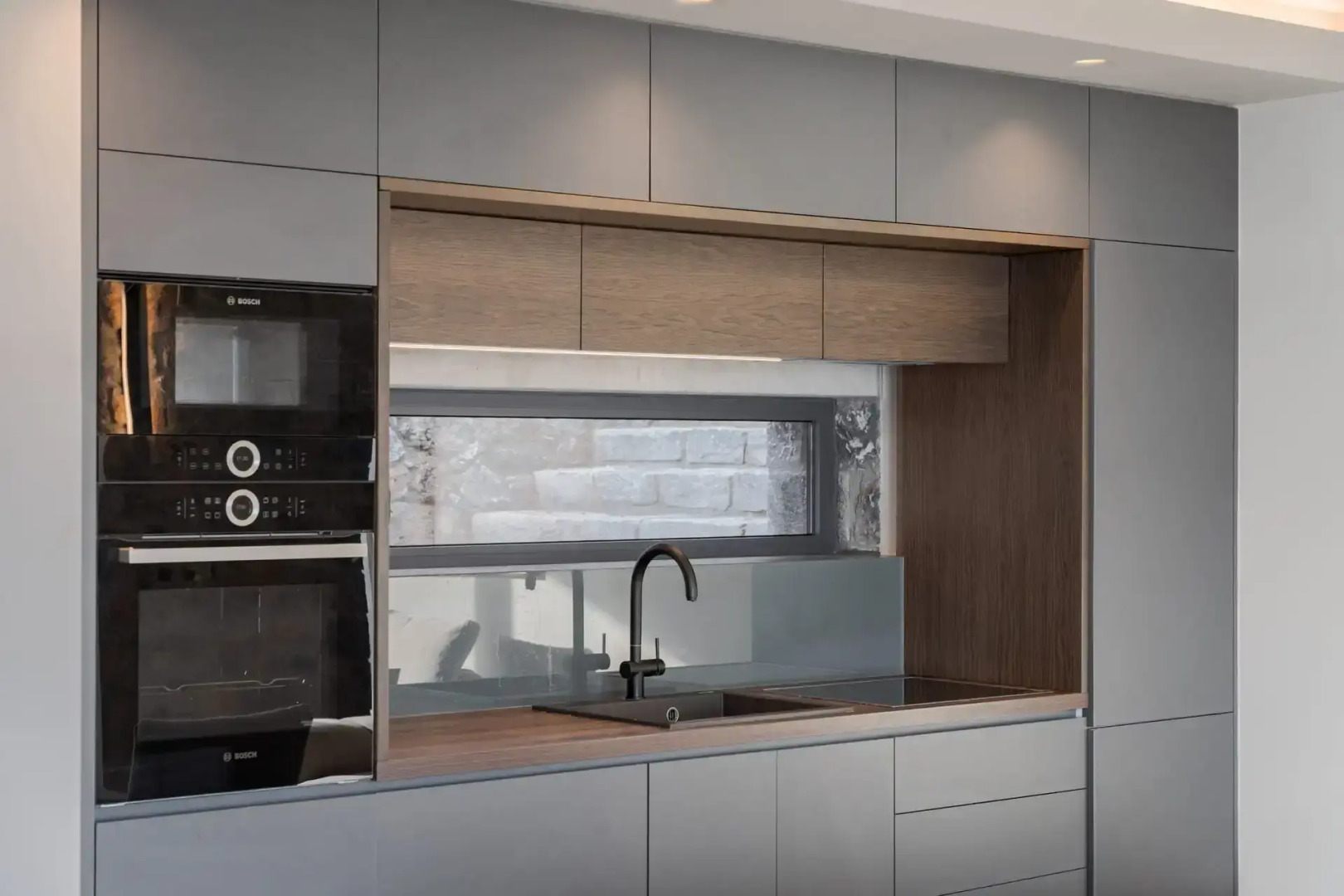 Neromai Cave Luxury Villas