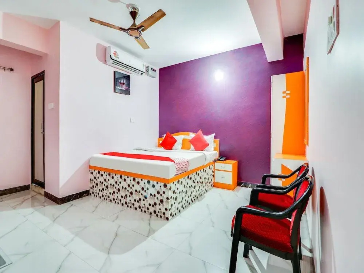 Oyo 46190 Triotel Hotels And Banquets (Opc) Private Limited