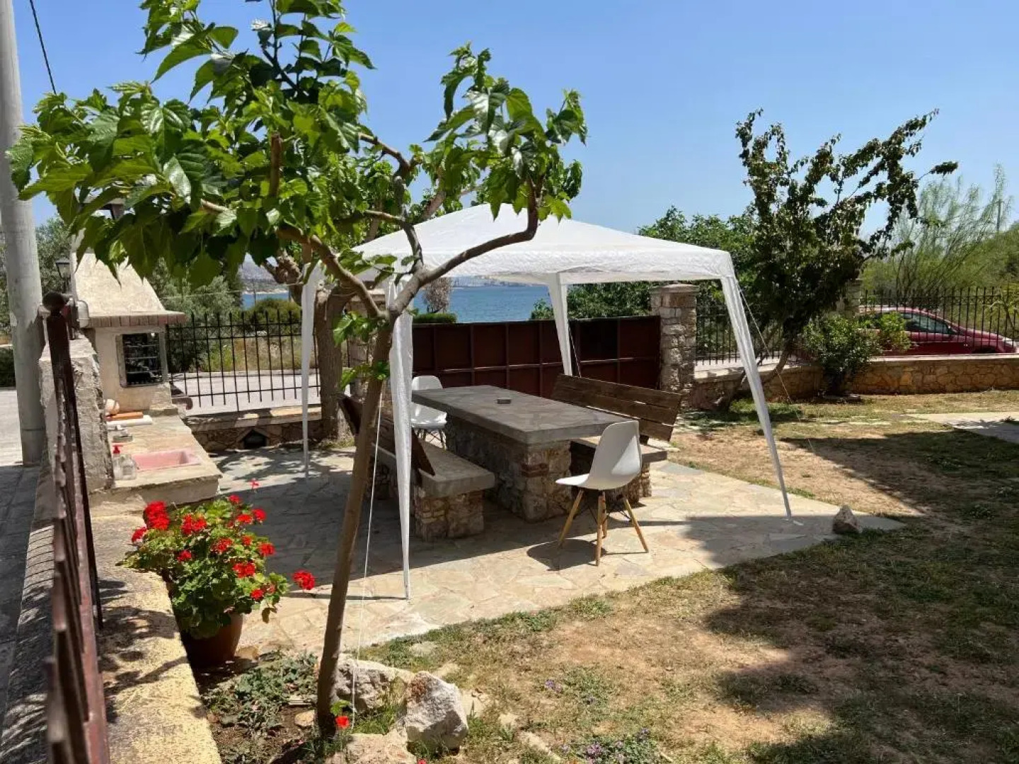 Apartment in Salamina with Garden & Sea view