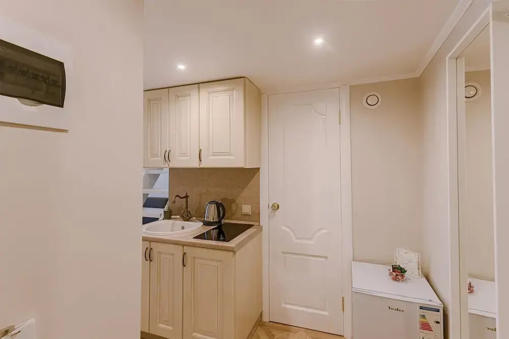 Апарт-отель ColorSpb — Дом художников