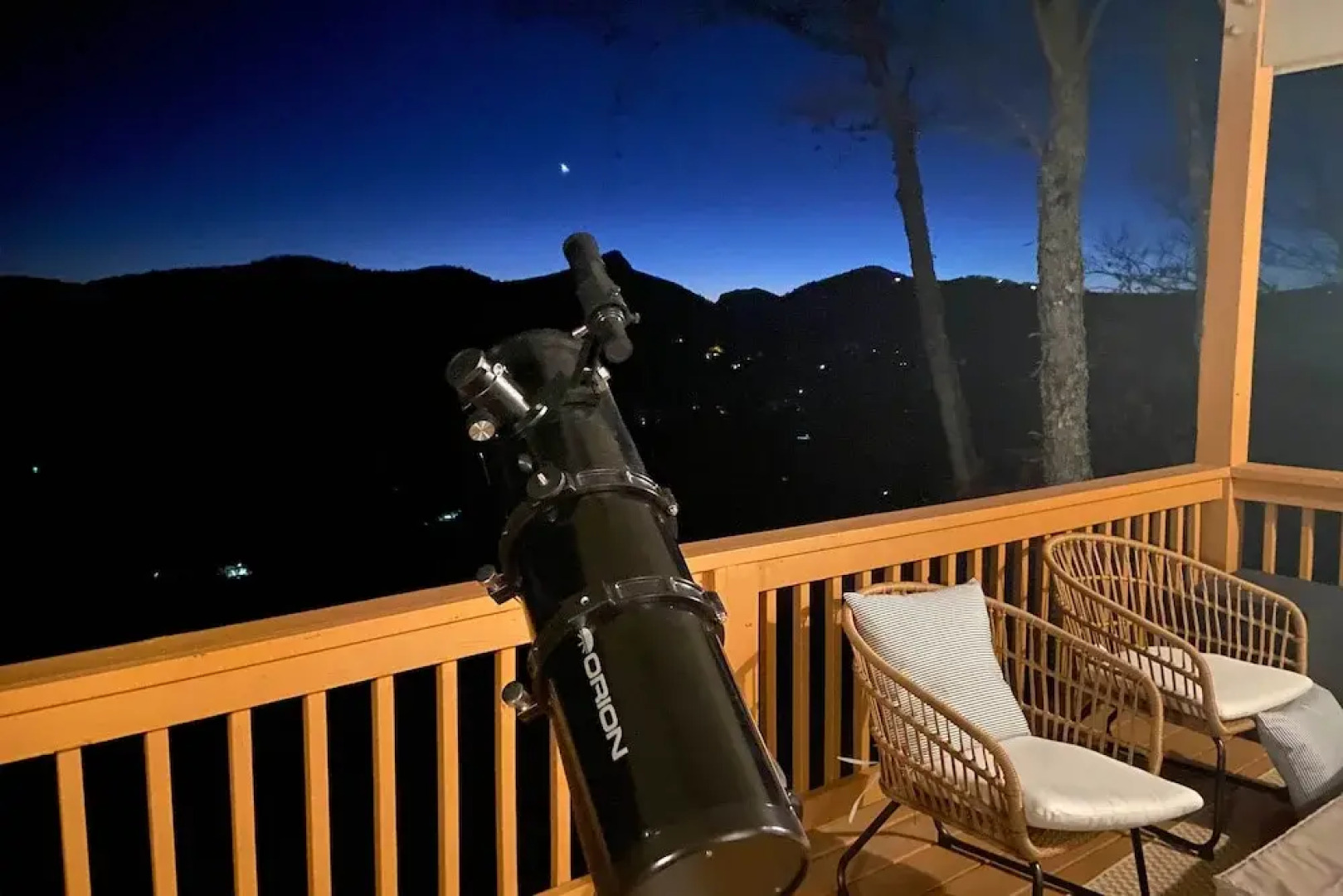 Sapphire Retreat w/ Views, Fire Pit, & Lake Access