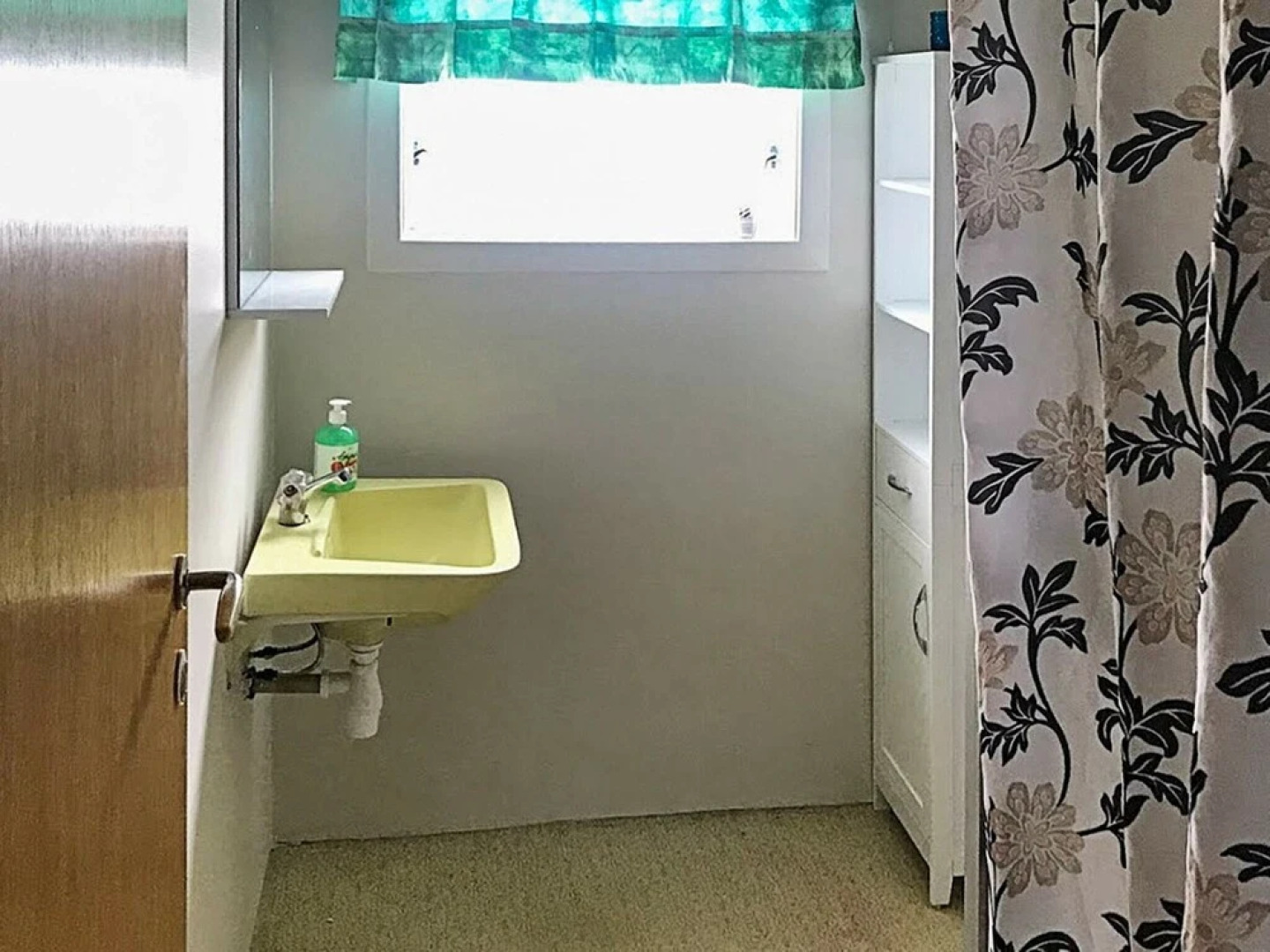 6 Person Holiday Home in Stranda