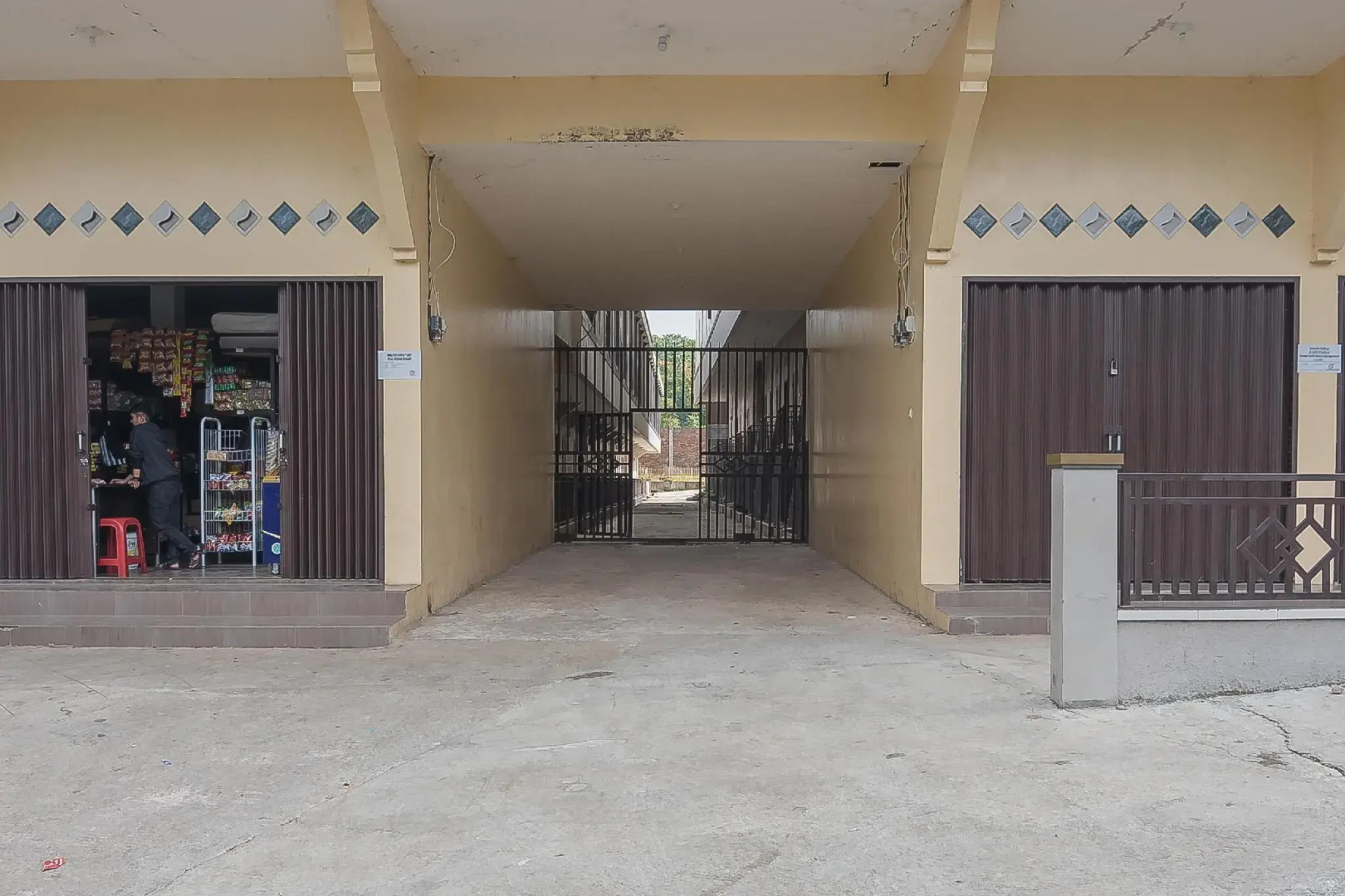 Aziz Guest House Syariah RedPartner