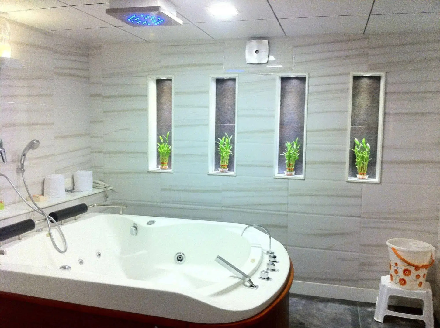 Hotel Holiday Resort