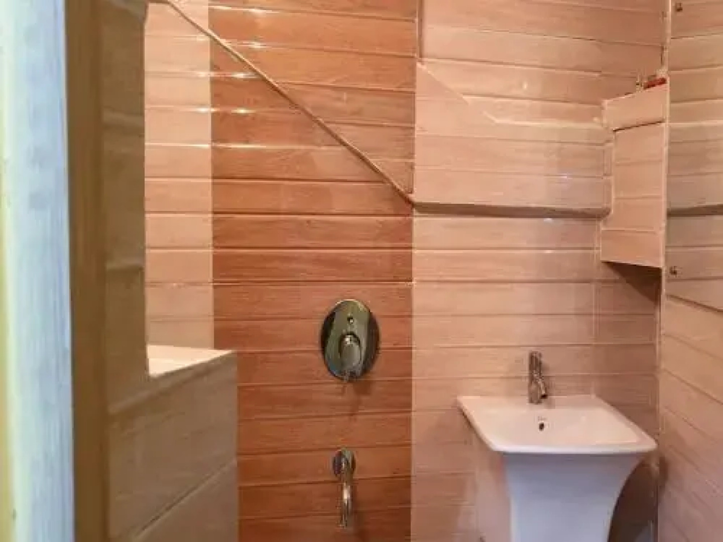 OYO 84666 Hotel Eleven