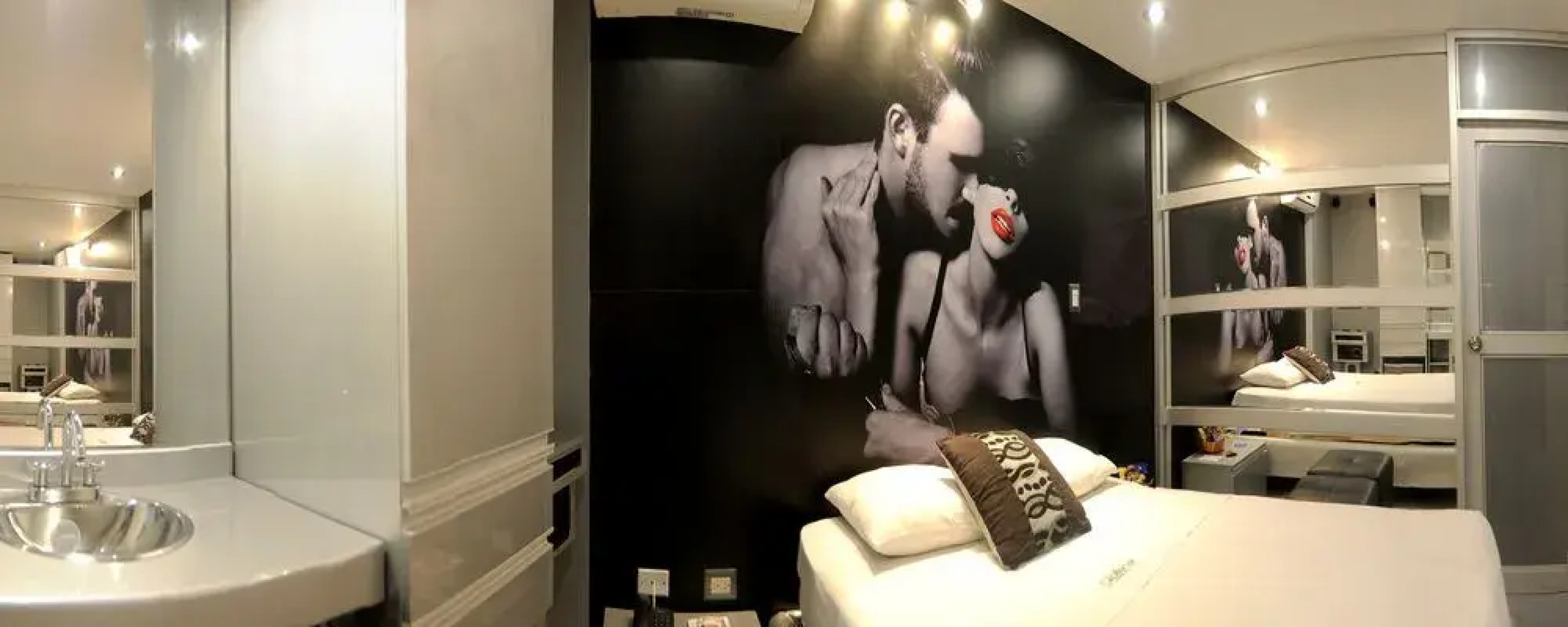 Qollana Business Hotel