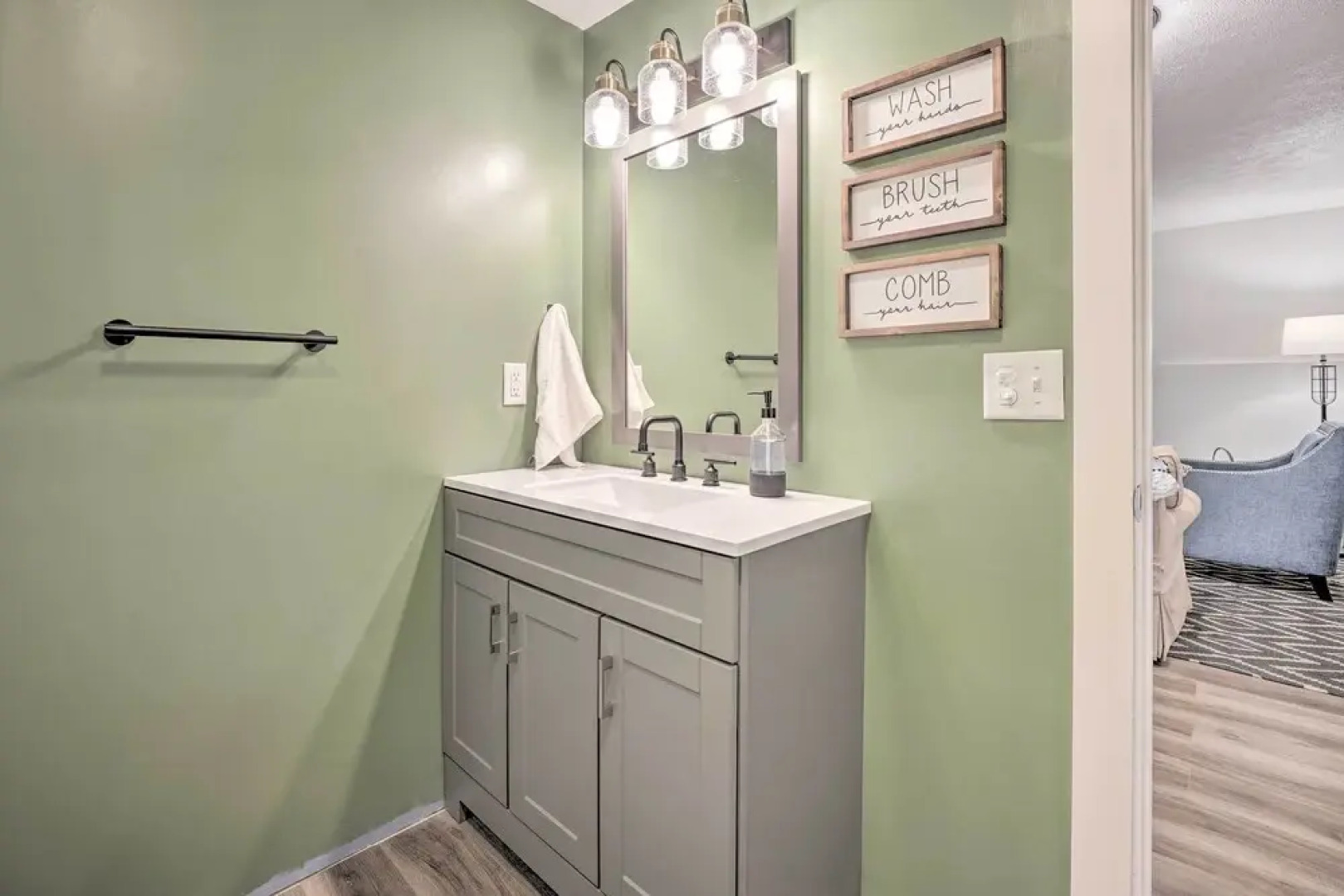 Breezy Coloma Getaway w/ Grill - 1 Mi to Beaches!