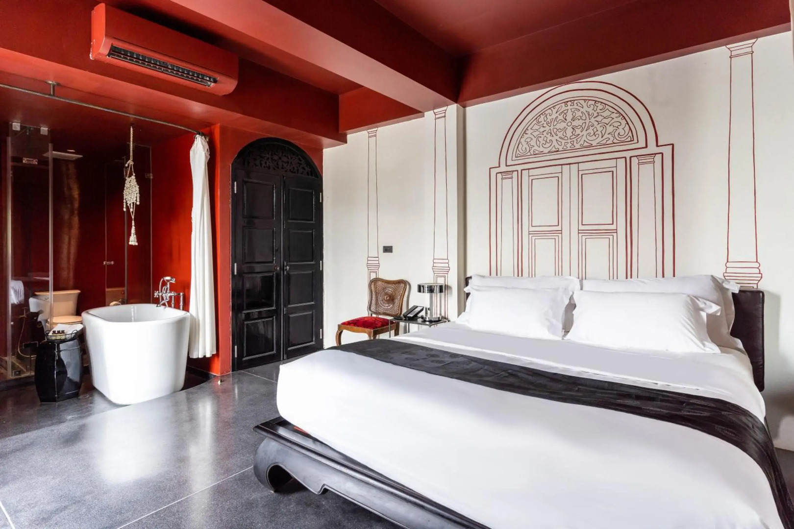 Amdaeng Bangkok Riverside Hotel