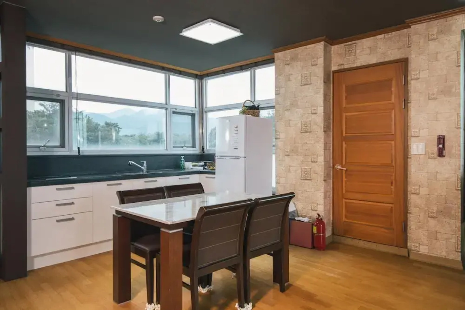 Benikea Mountain and Sea Daepo Port