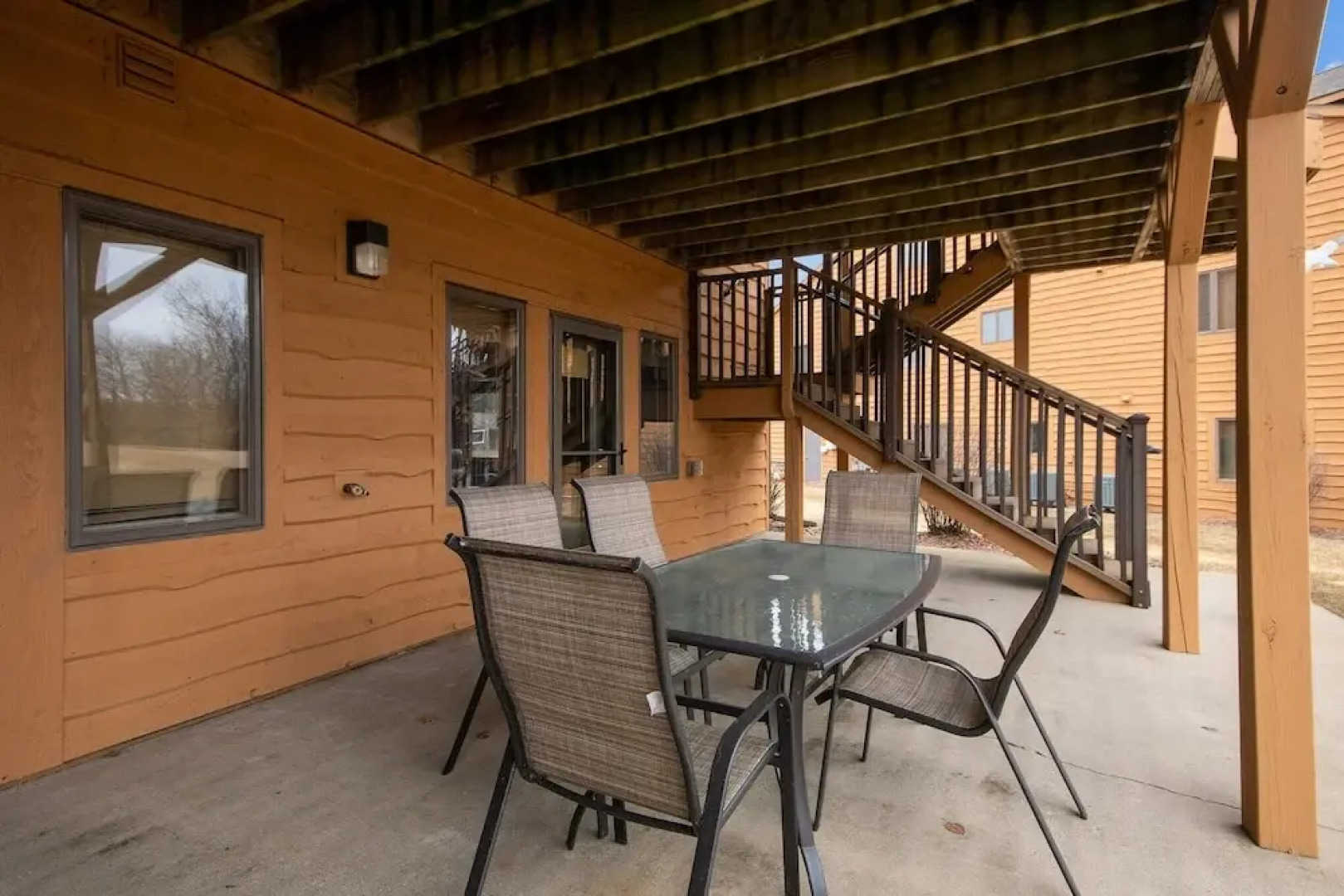 First Floor 3 BR Condo, Northern Bay Golf Course by RedAwning