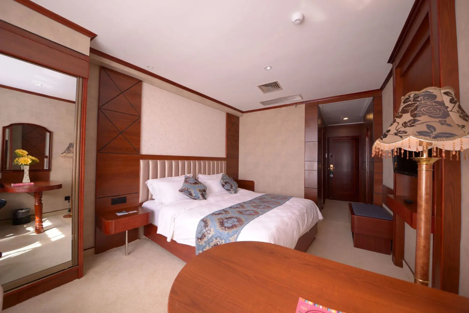 Bremen Hotel Harbin Train station