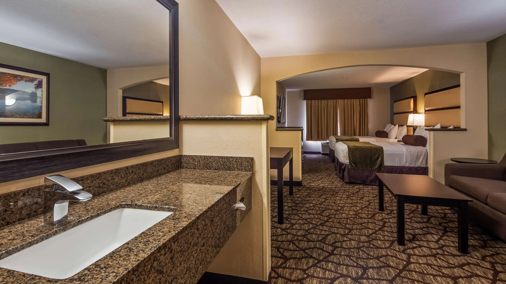 Best Western Plus Vancouver Mall Dr. Hotel & Suites
