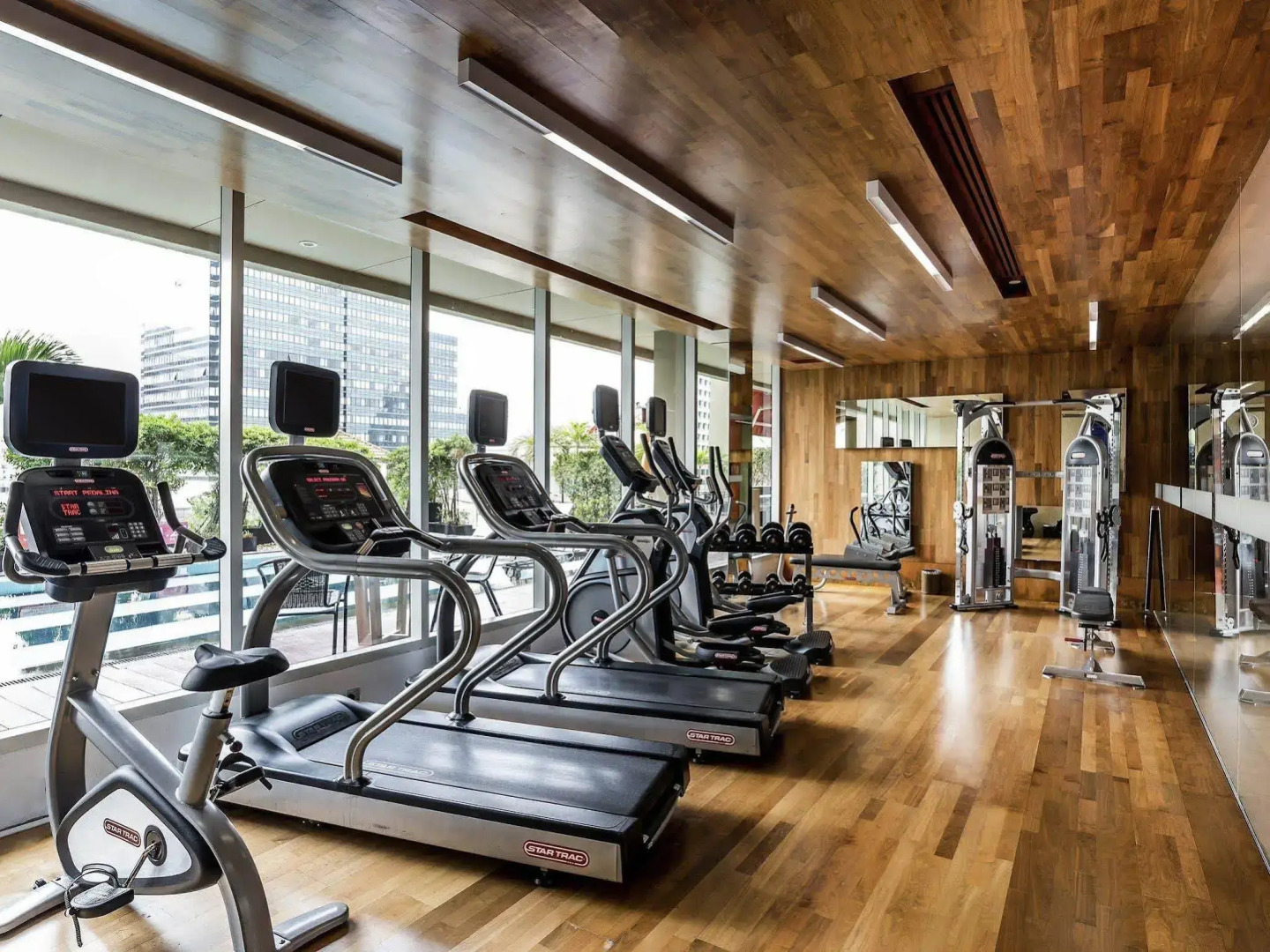 Hilton Garden Inn Bangkok Silom