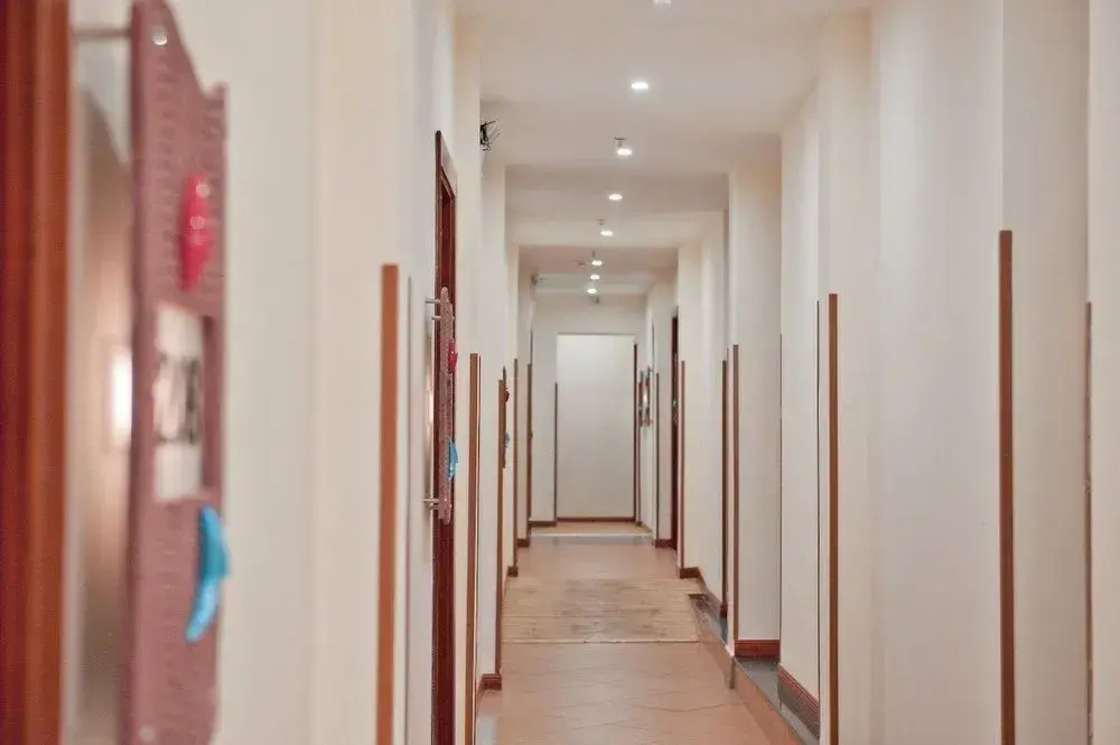 Guilin Crystal Crescent Moon Hotel