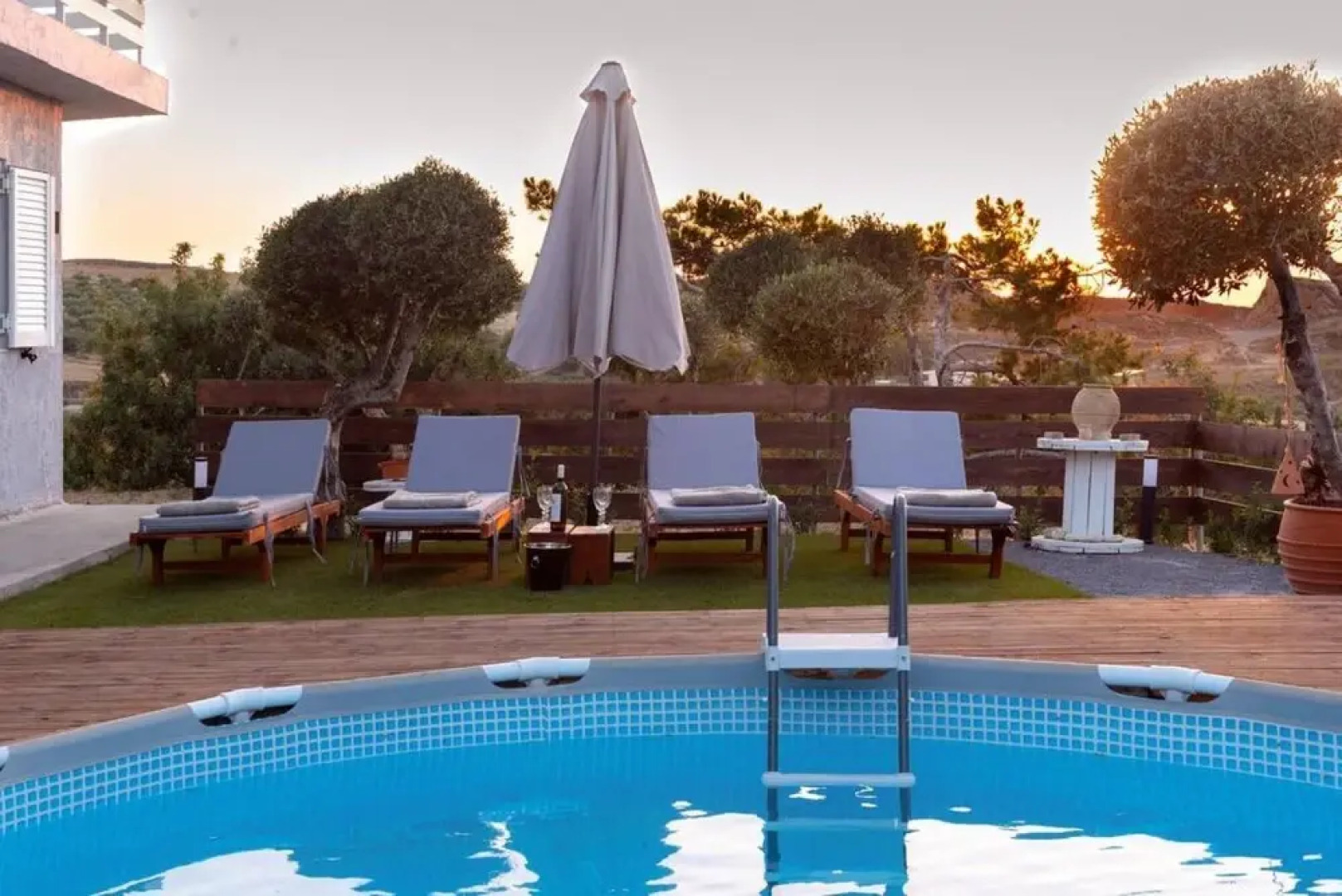 Sunset Bliss Villa in Karteros