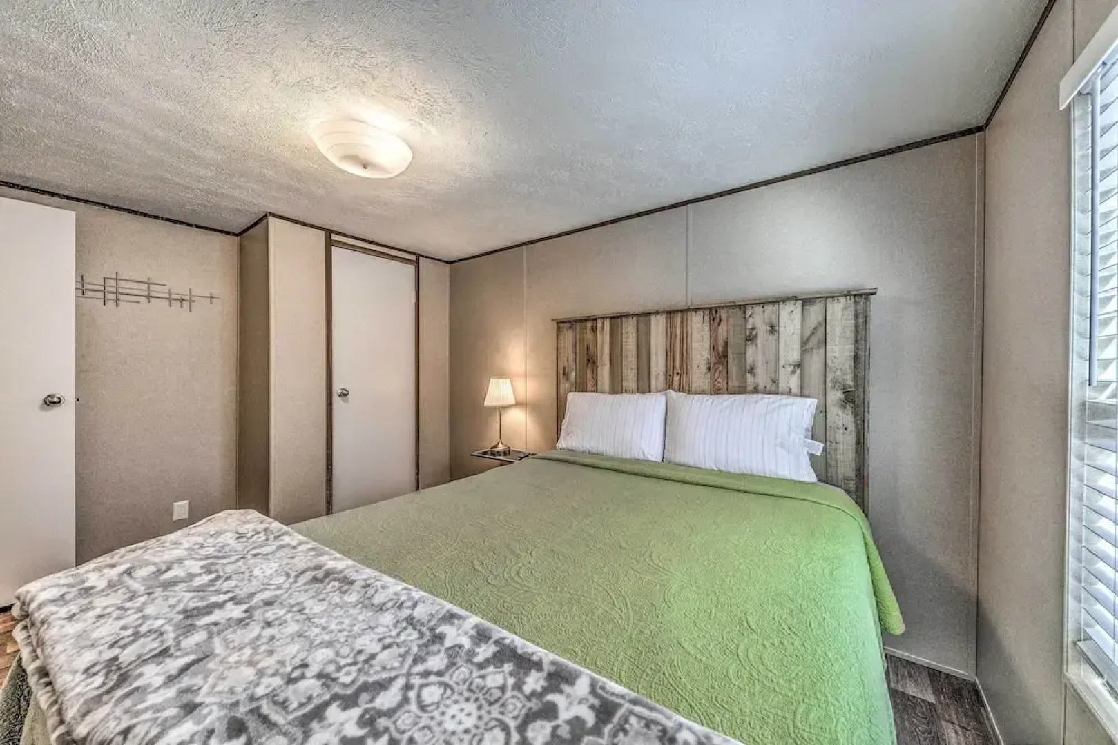 Ruidoso Home Near Golfing, Hiking & Shopping