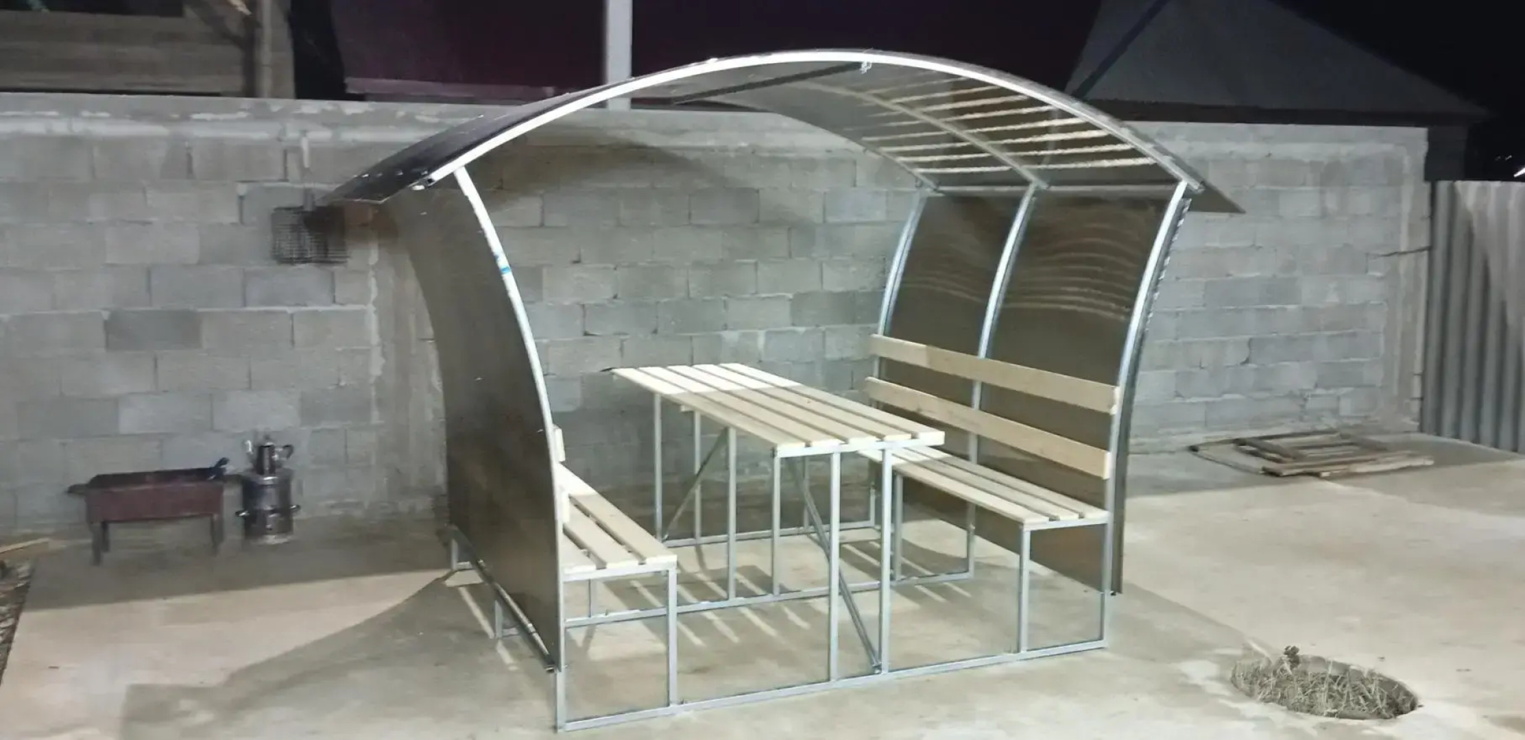 Домик у обрыва