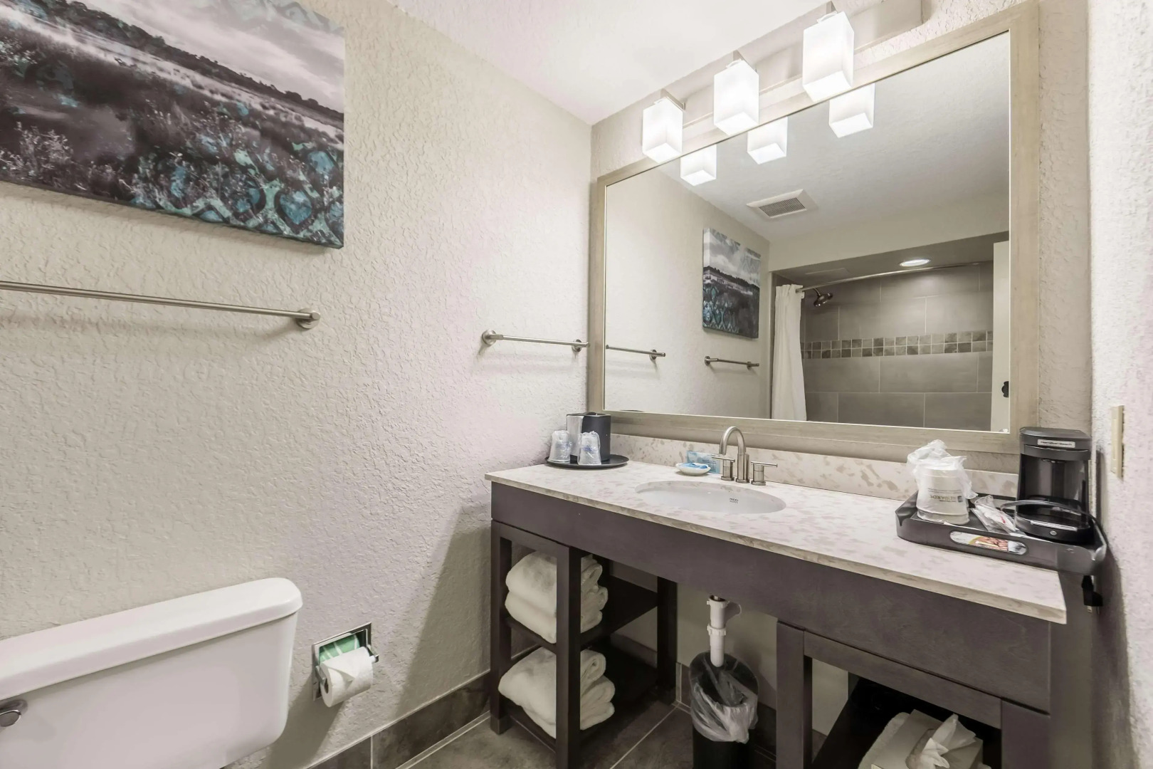 Best Western Plus Sebastian Hotel & Suites