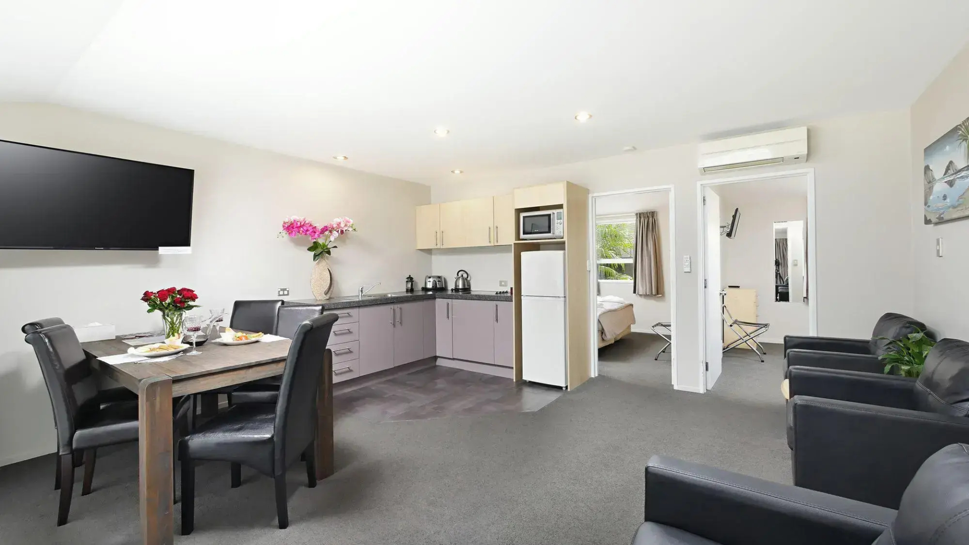 Arthur's Court Motor Lodge