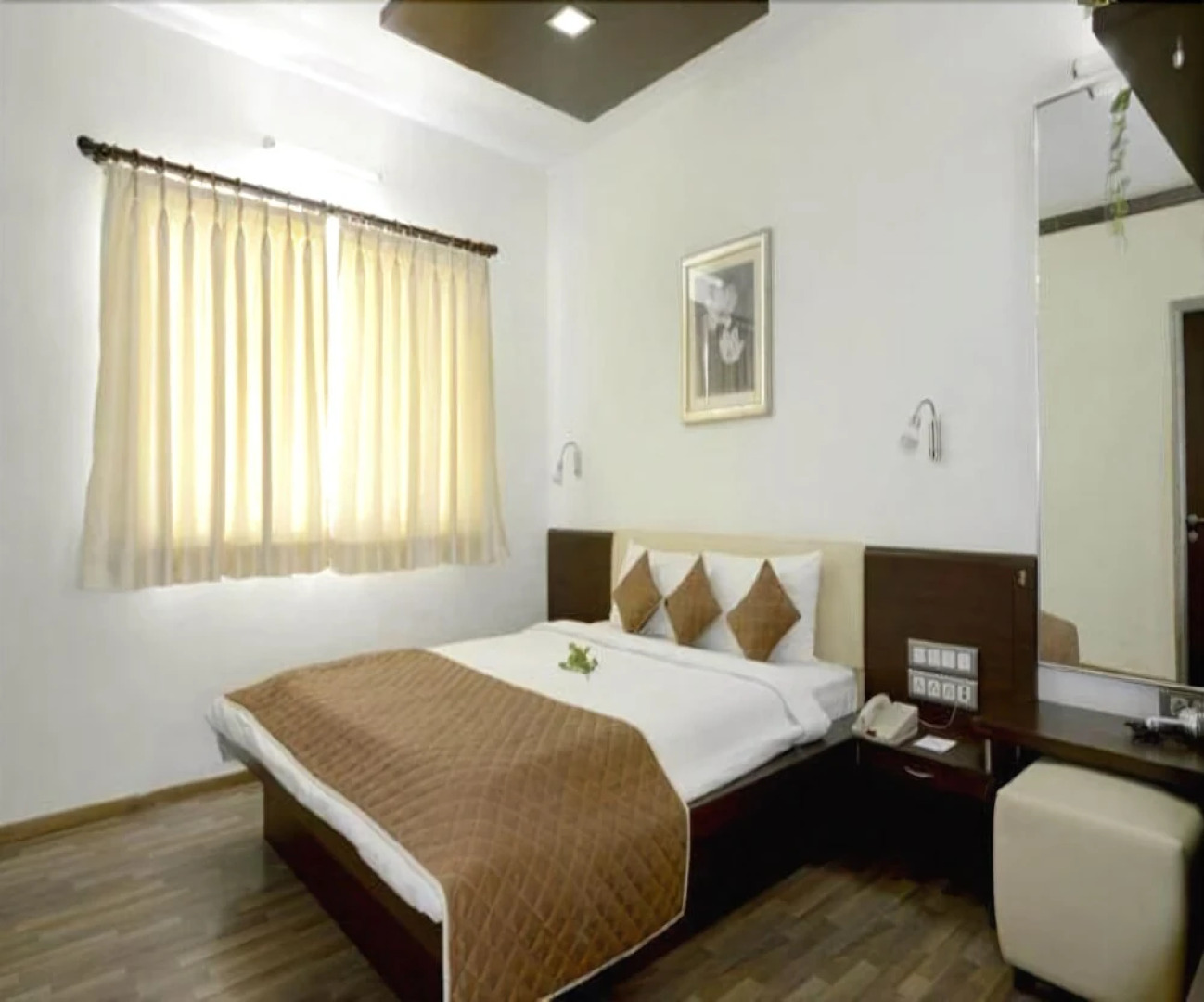 Seasons – An Apartment Hotel