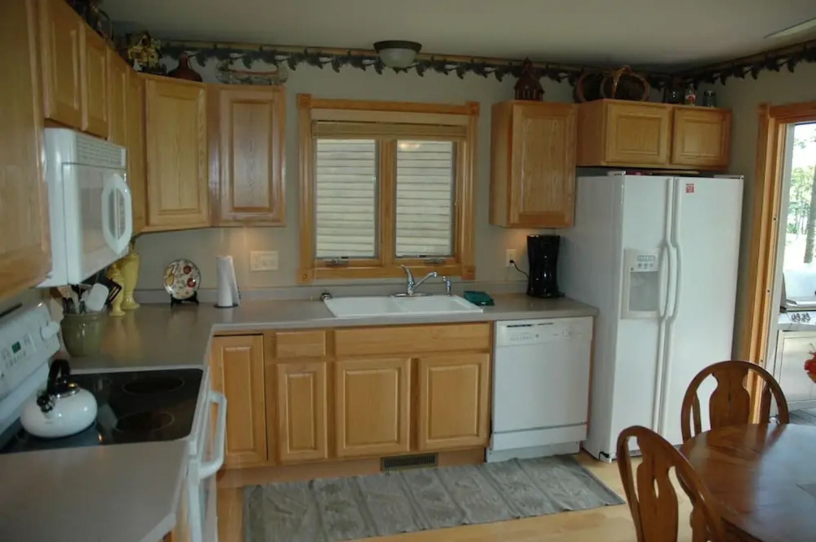 Apostle Pines 4 by Winfield Inn