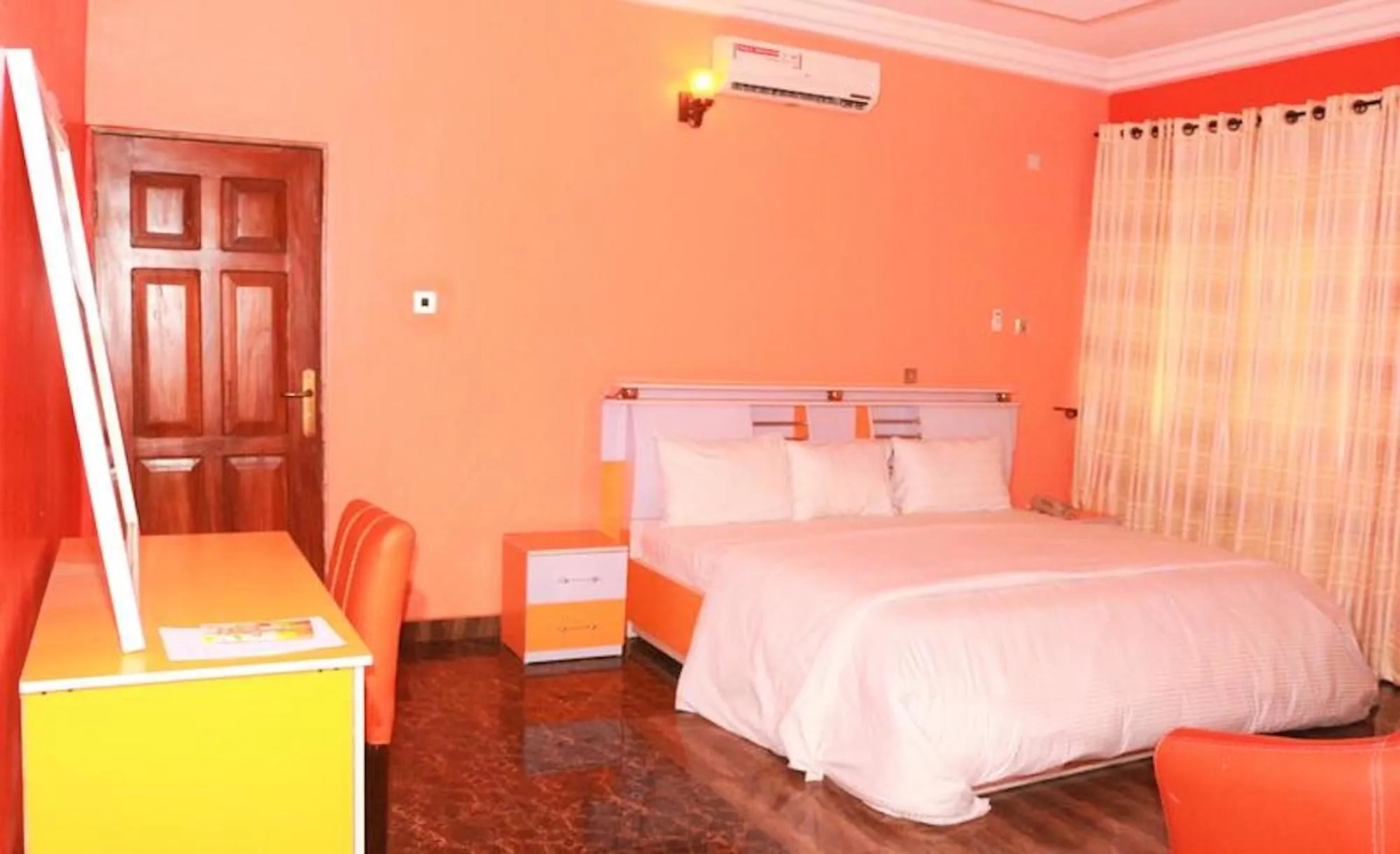 Resdon Hotel and Suites