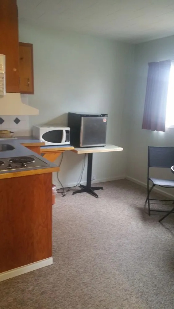 Rivermount Motel Campground and RV Park