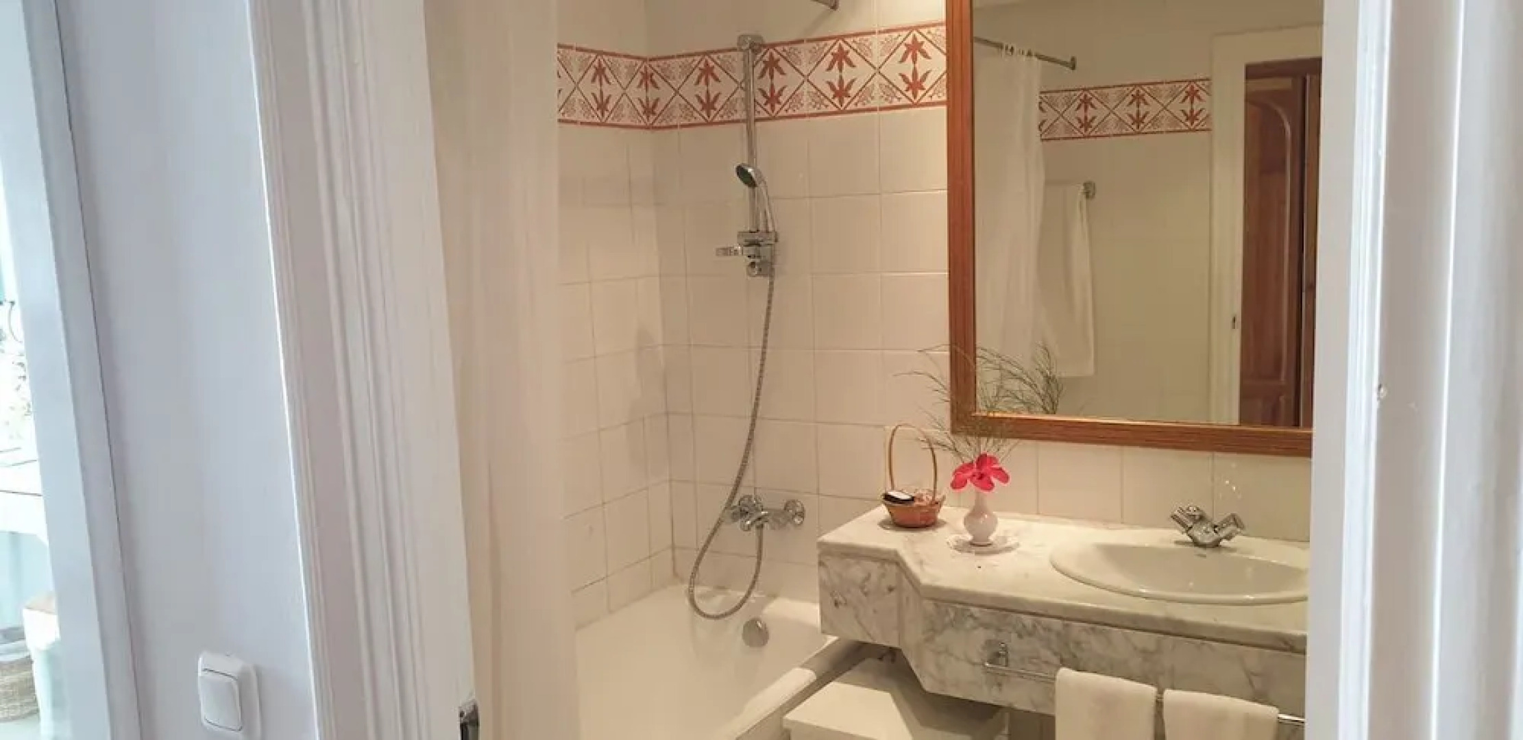 Checkin Bakour Splash