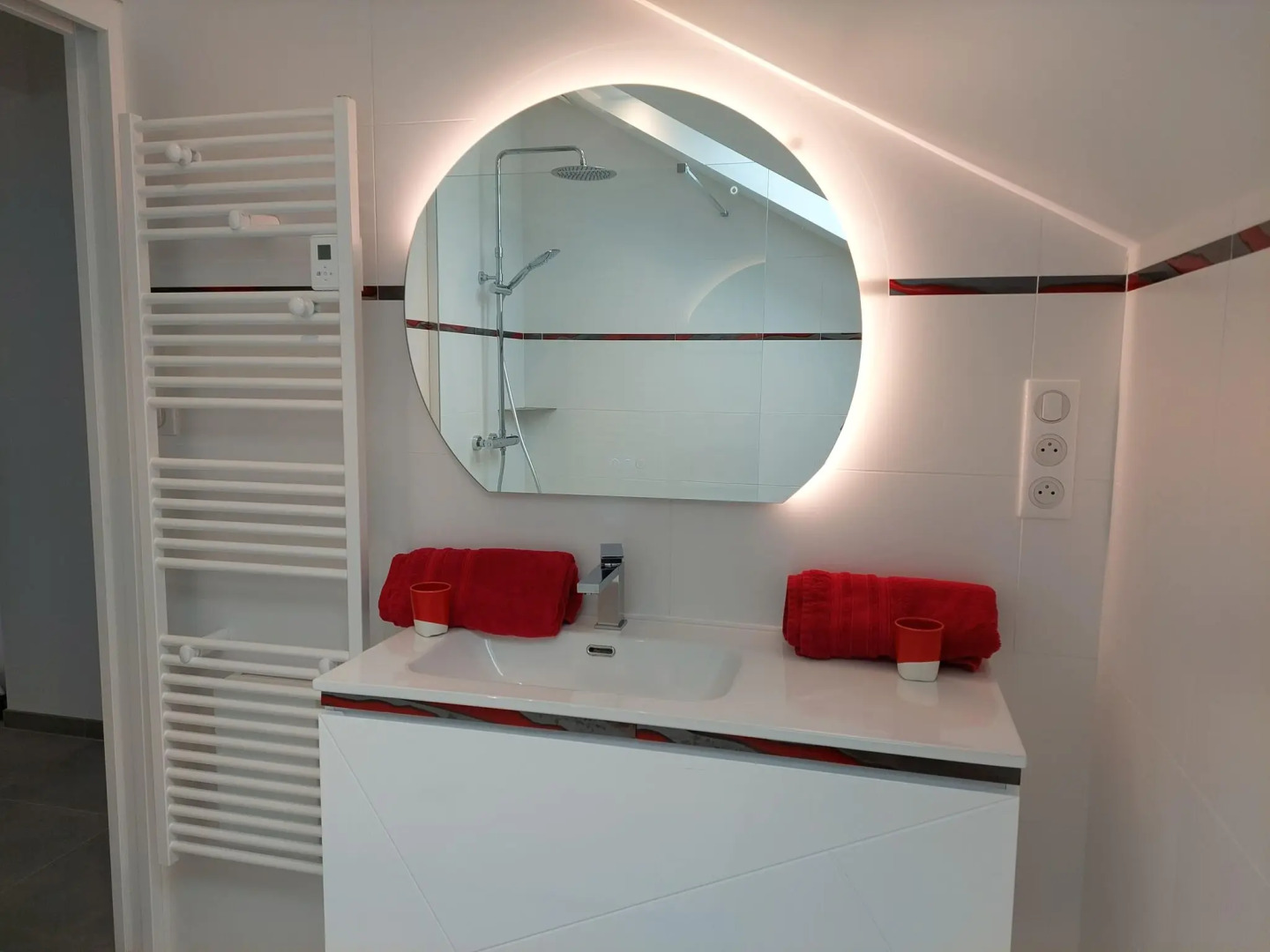 Apartment in top location, sea view, direct access to the beach, Plonévez-Porzay