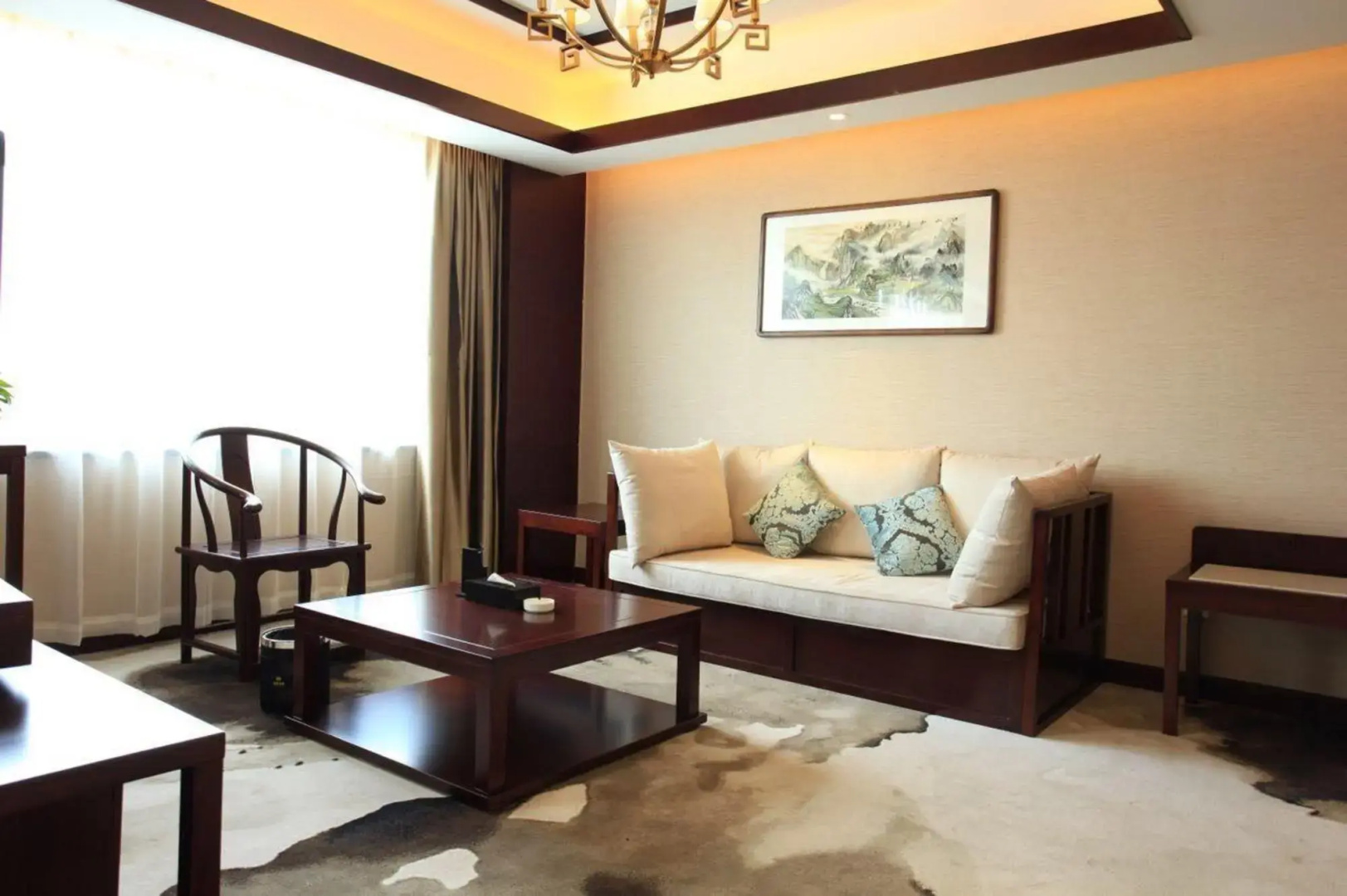 Junyue Hotel