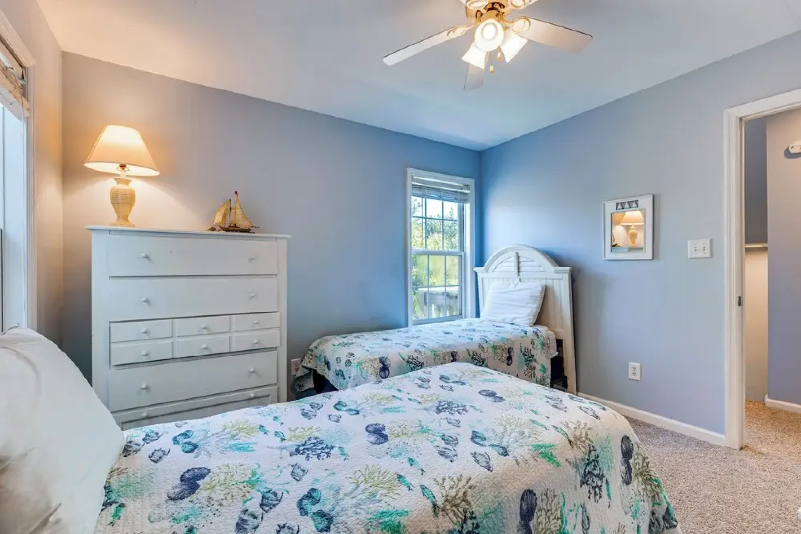 Steps to Beach: Emerald Isle Home w/ Deck!