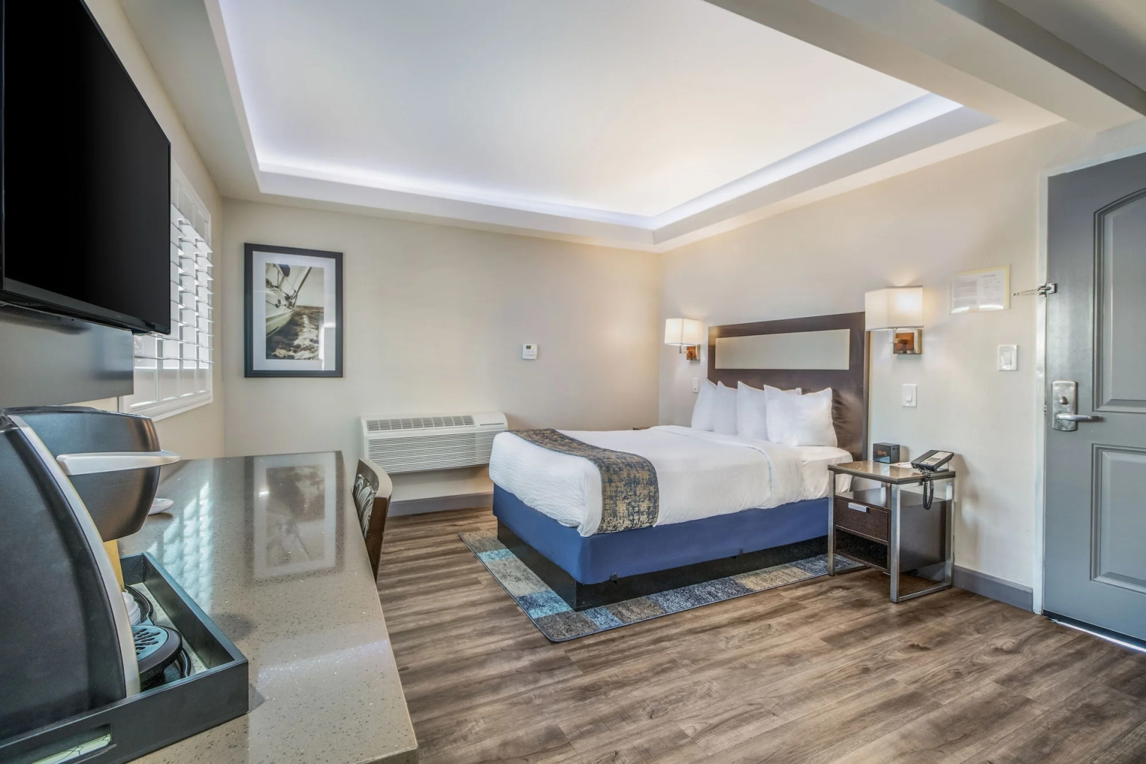 Inn at 50 at Long Beach Convention Center