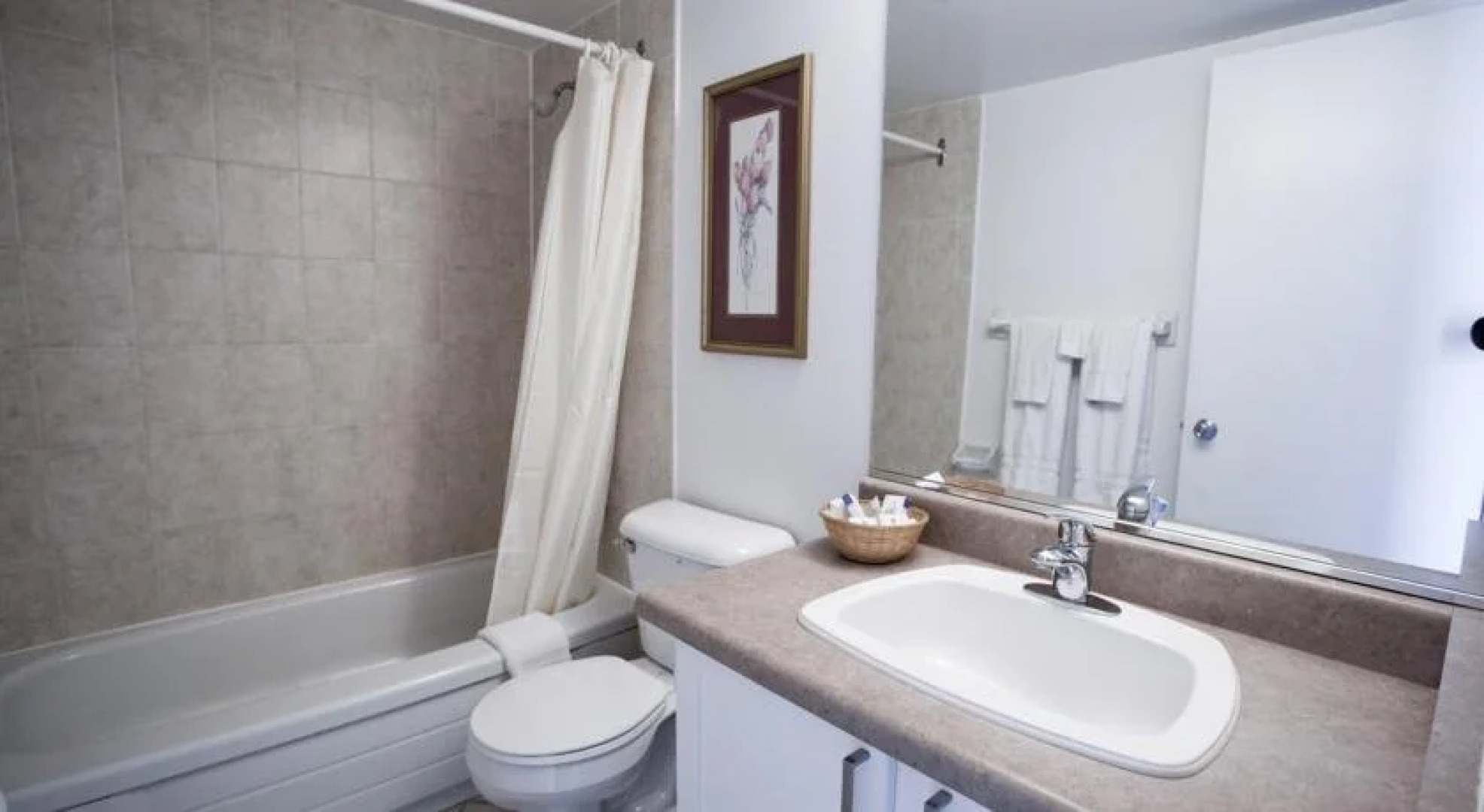 Glen Grove Residences - Maple Leaf