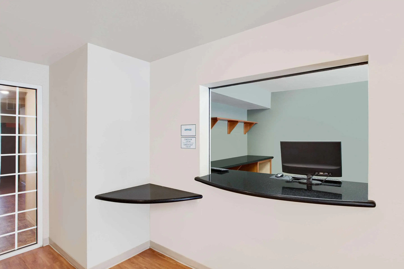 WoodSpring Suites Lake Charles