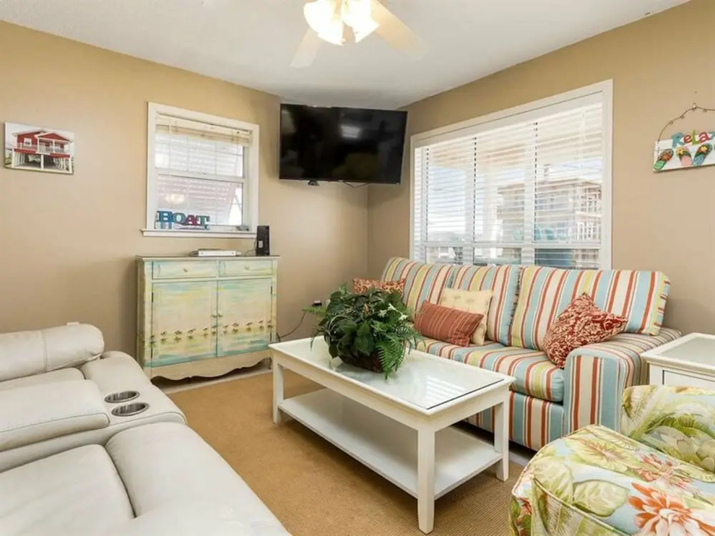 Red Robyn by Meyer Vacation Rentals