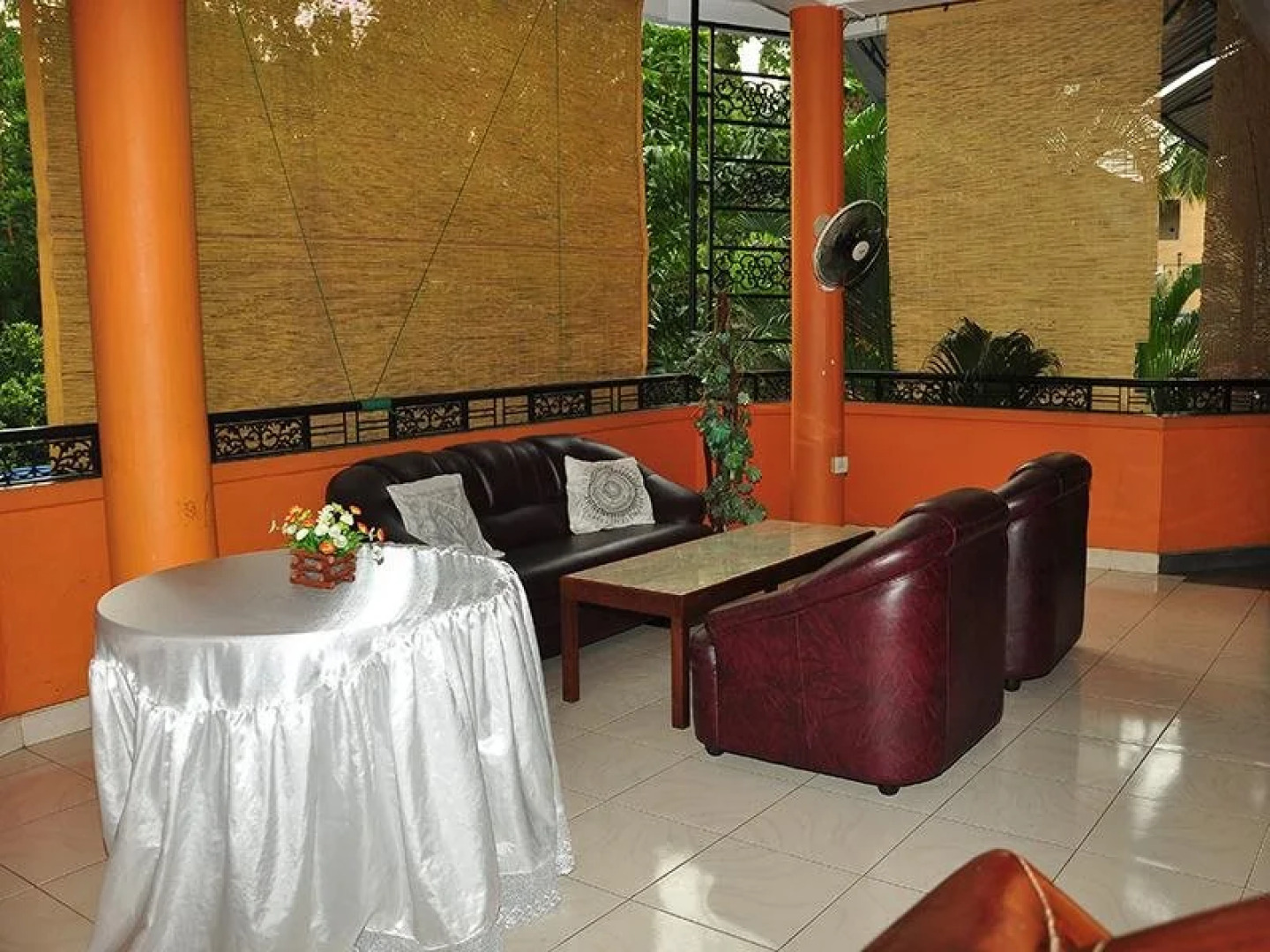 Terrel Hotel - Ampara