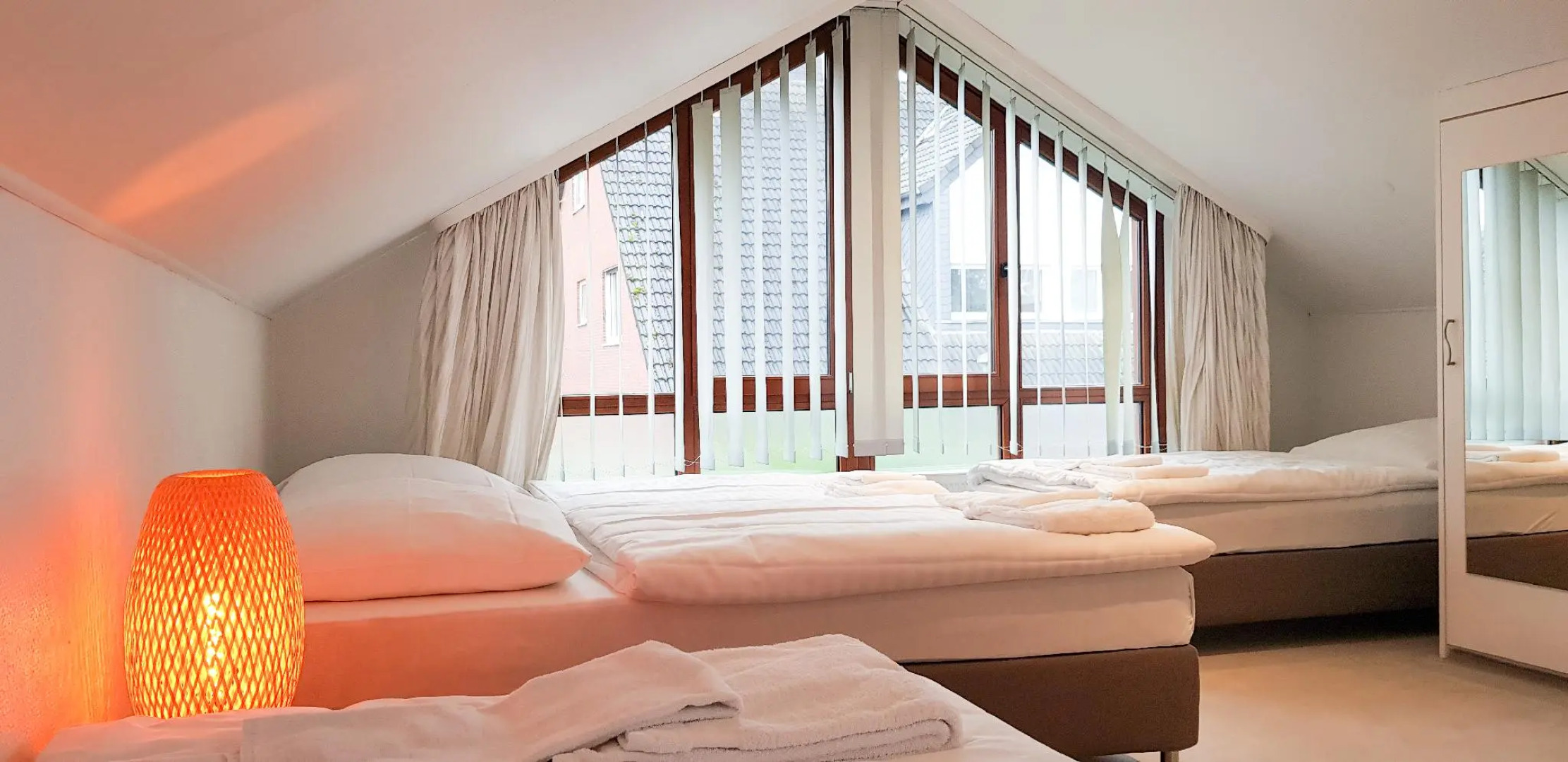 Tolstov-Hotels Beautiful 6 Room Villa with Garden