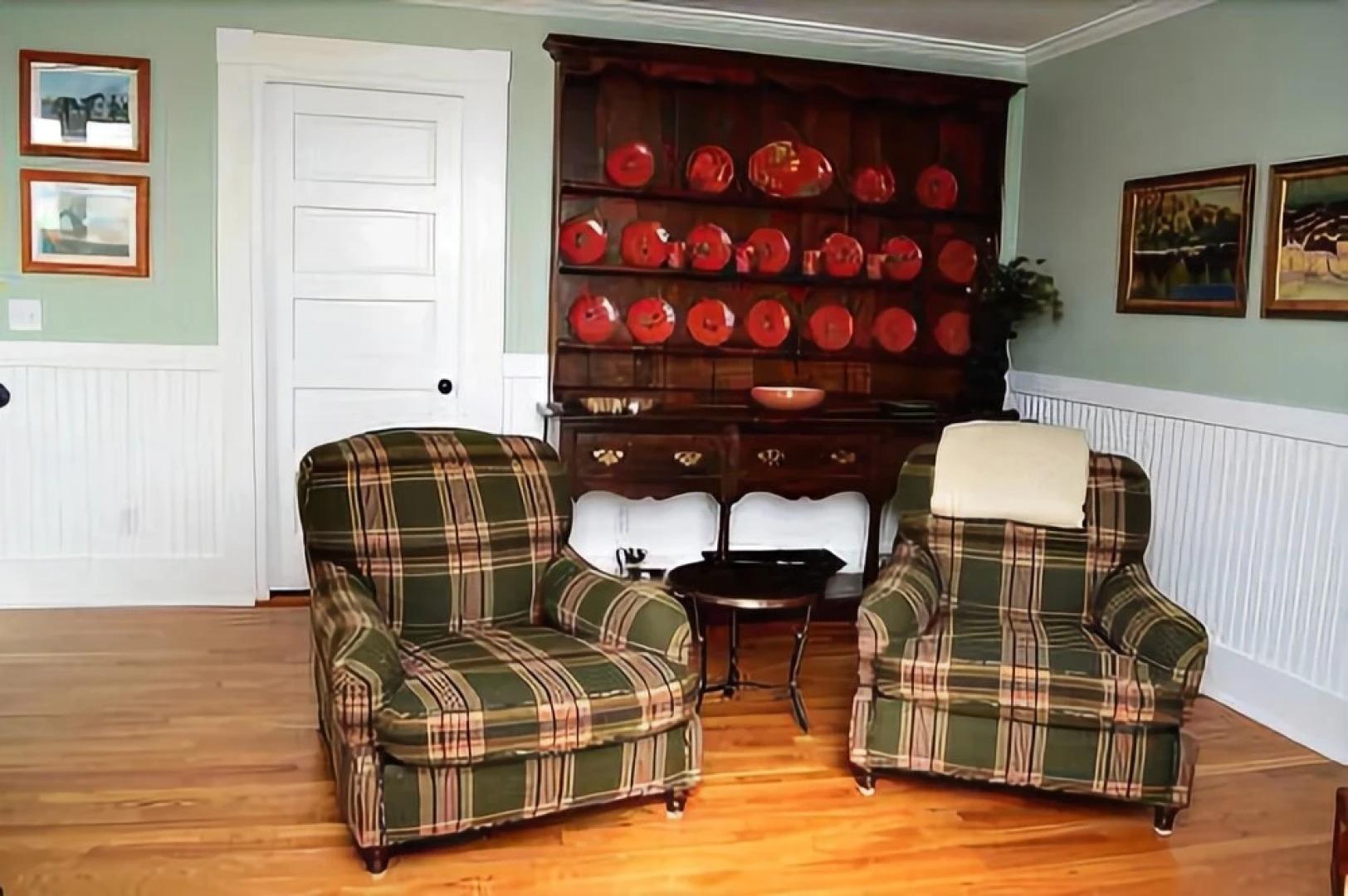 Sealight - Six Bedroom Home