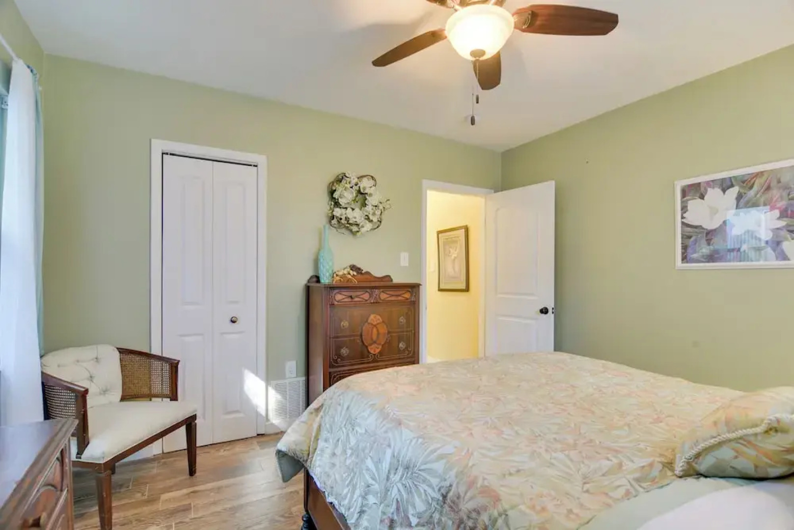 Riverfront Getaway w/ Hot Tub & Game Room!