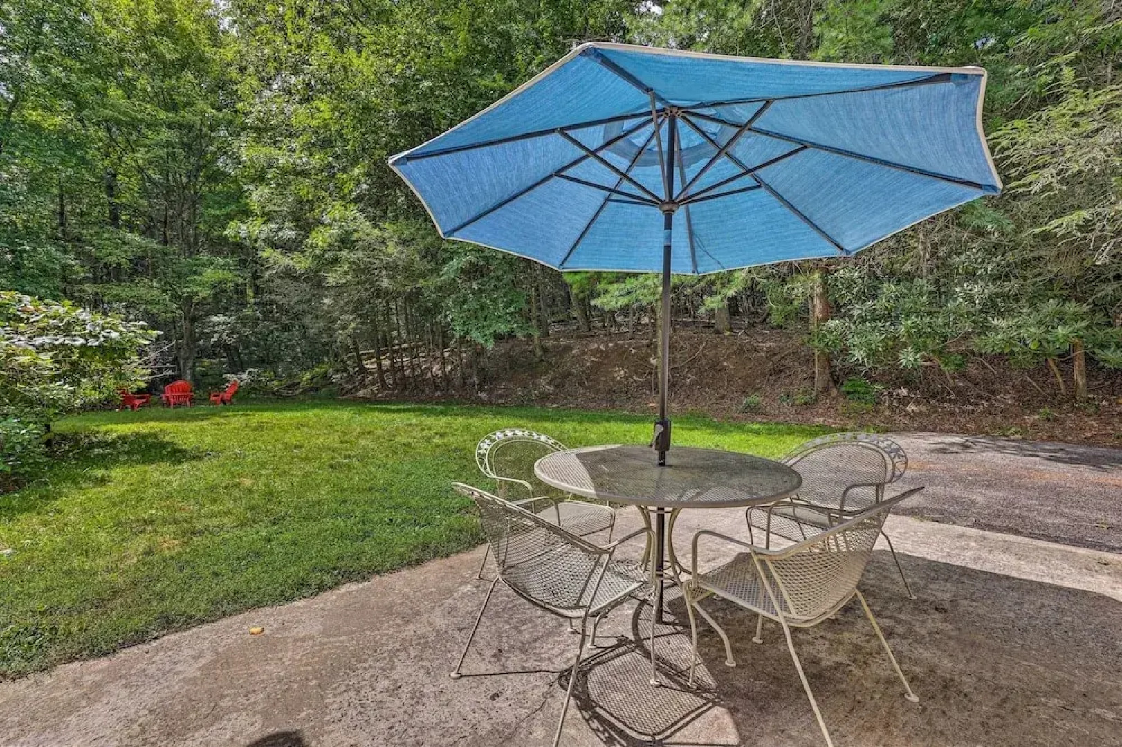 Near Hiking: Roaring Gap Retreat w/ Fire Pit!