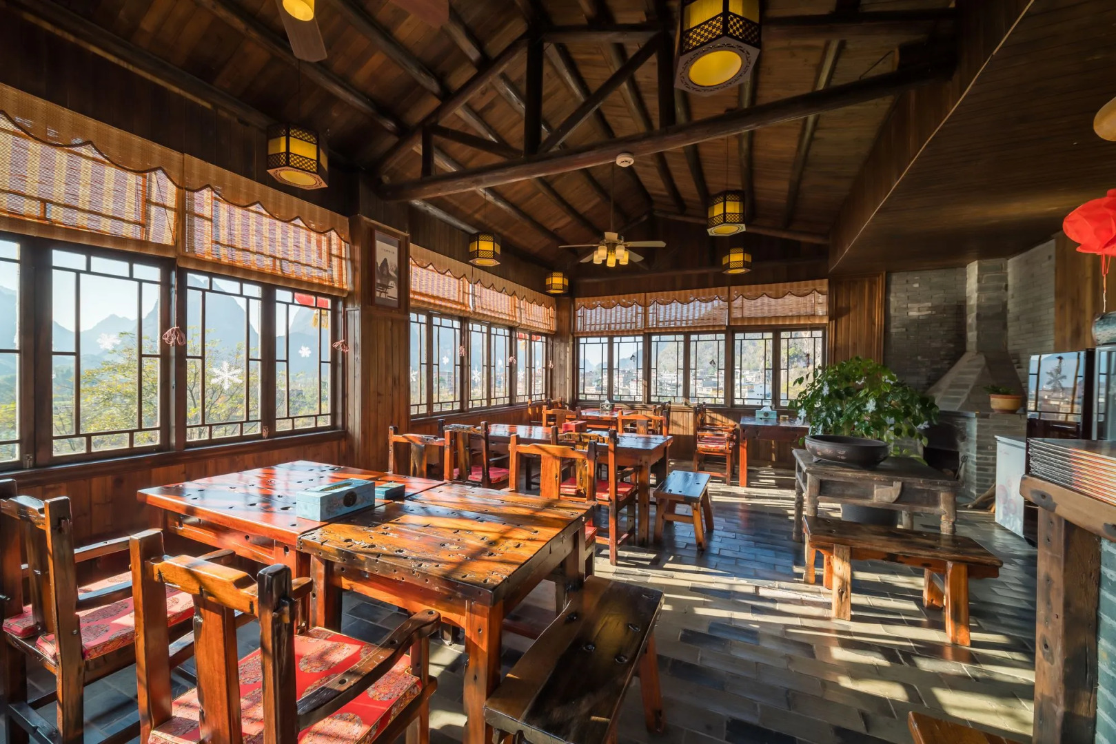 Yangshuo Mountain Nest Boutique Hotel