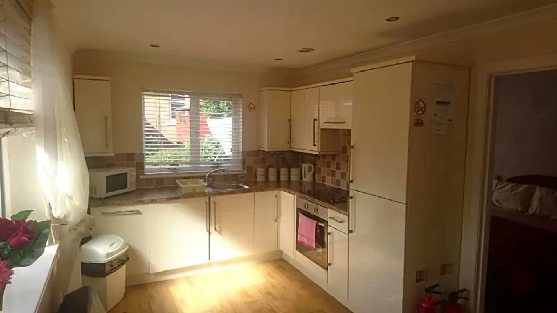 Glenfern Guest House with No Hot Tub & Cottage with Private Hot Tub