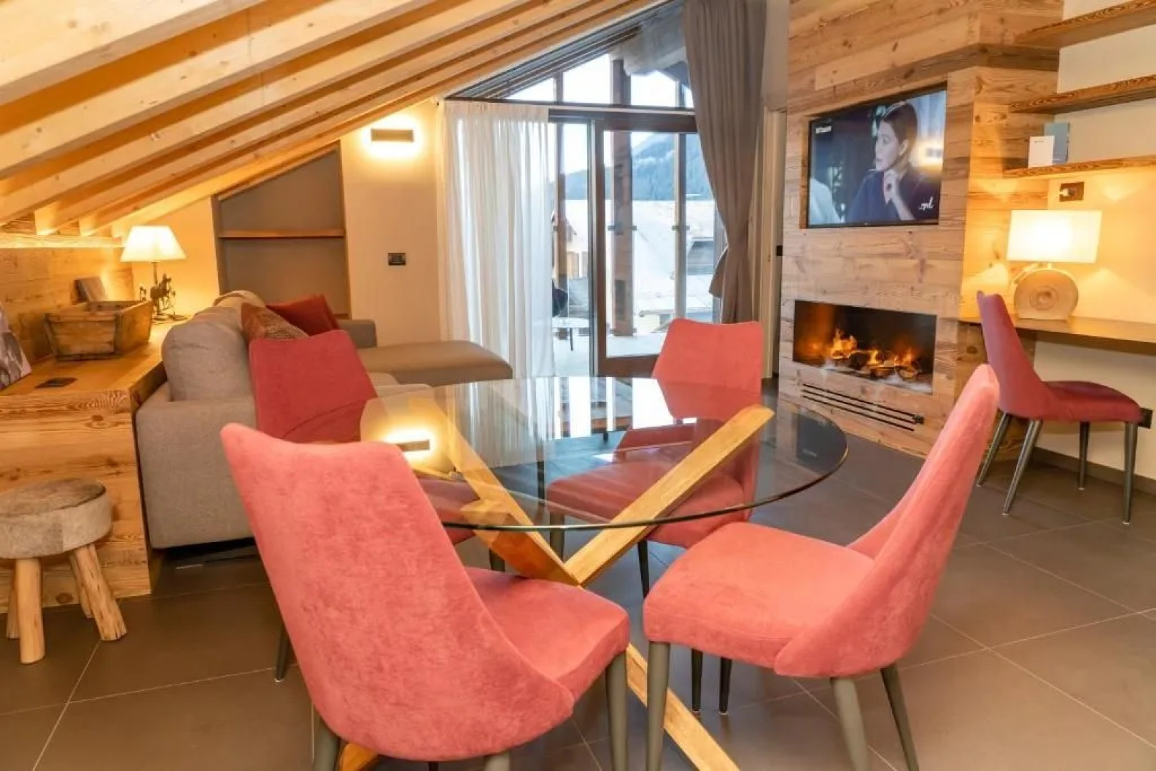 Nira Mountain Resort Futura