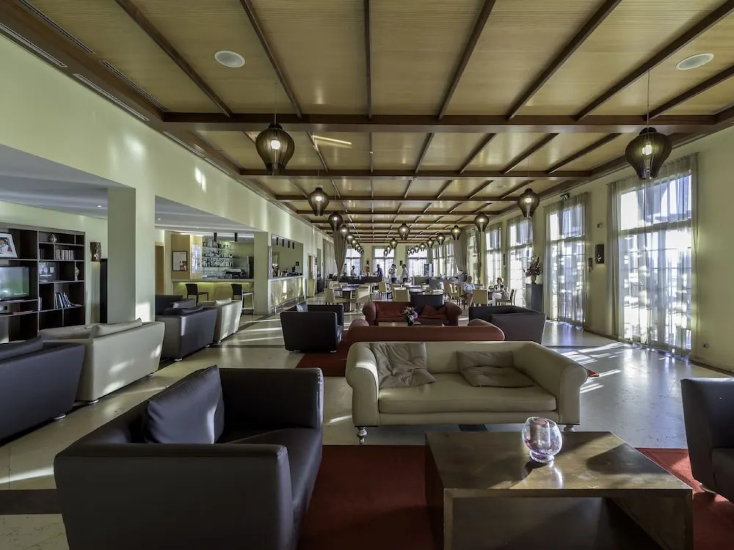 Spacious Villa in Alcantarilha With Private Swimming Pool