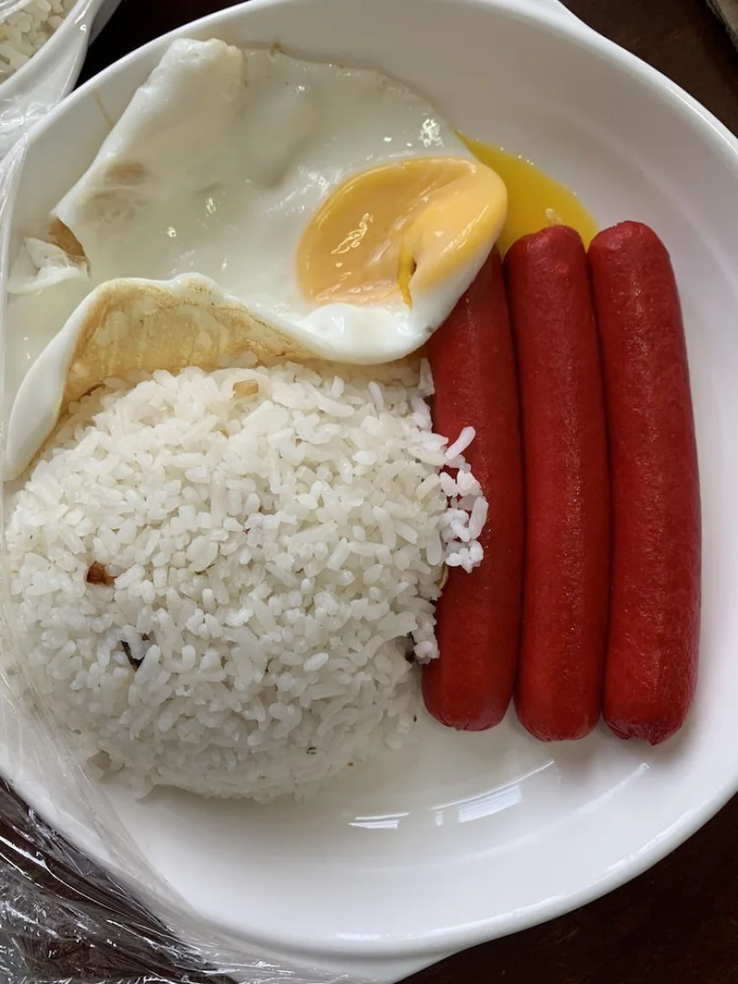 Beinte Singko de Marso Apartments