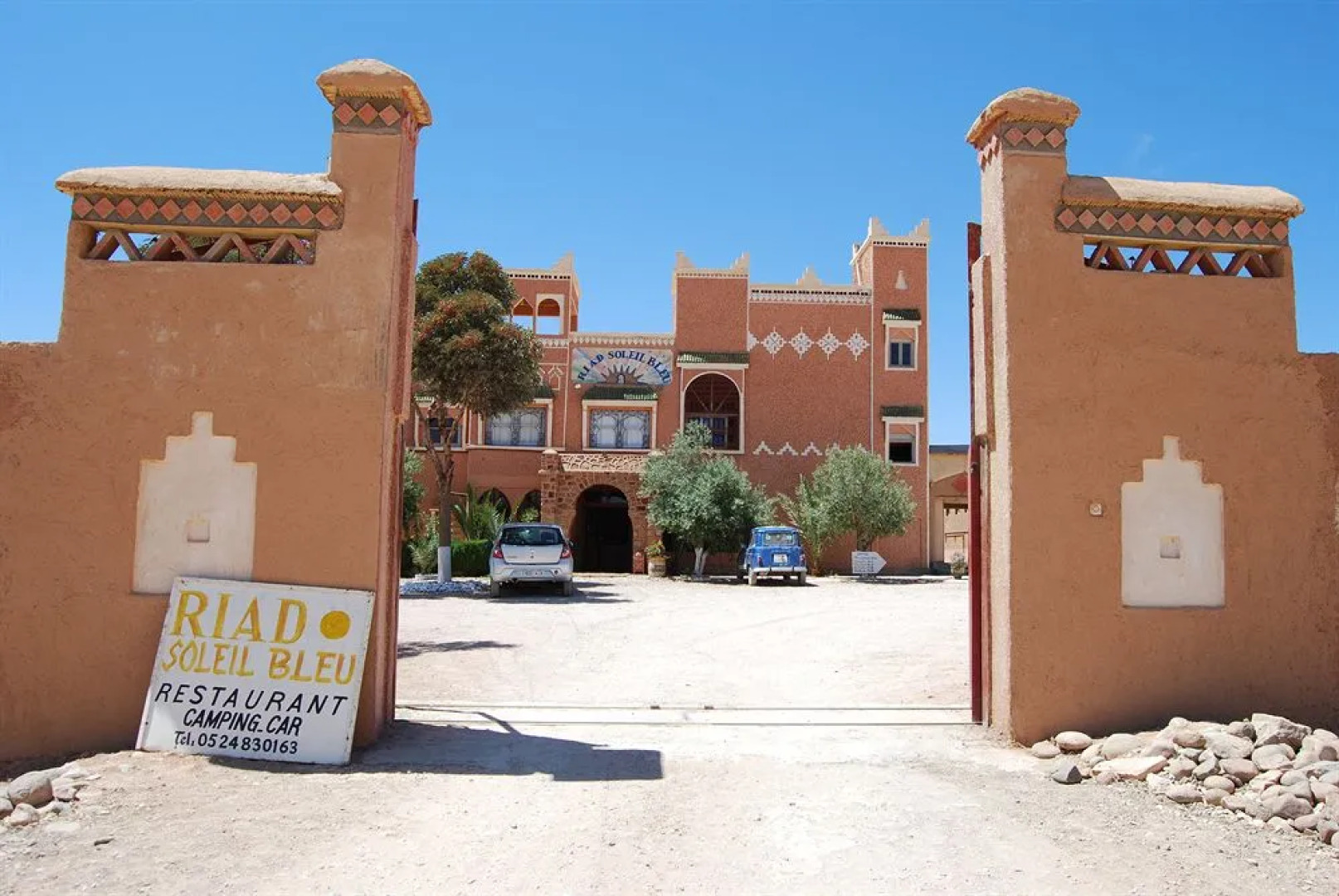 Riad Soleil bleu Bed & Breakfast