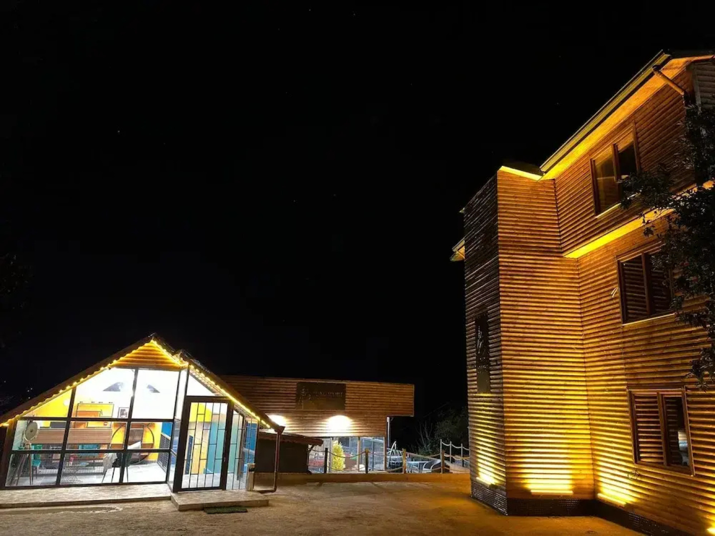 Bungaport Bungalows&Suites