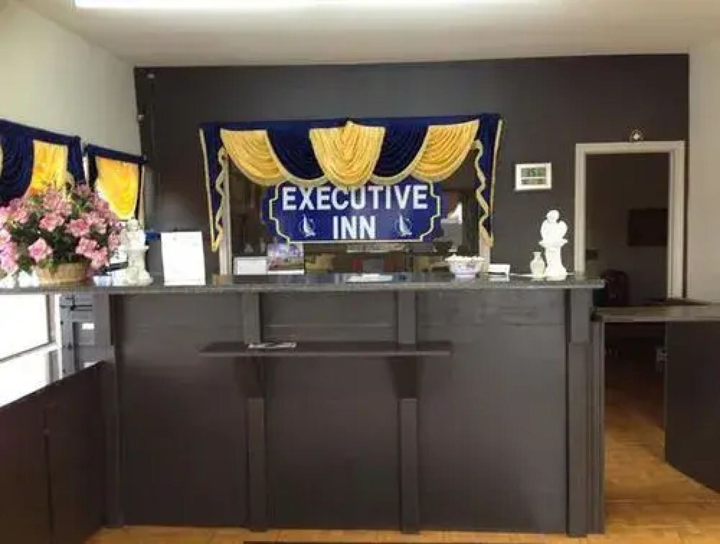 Executive Inn and Suites
